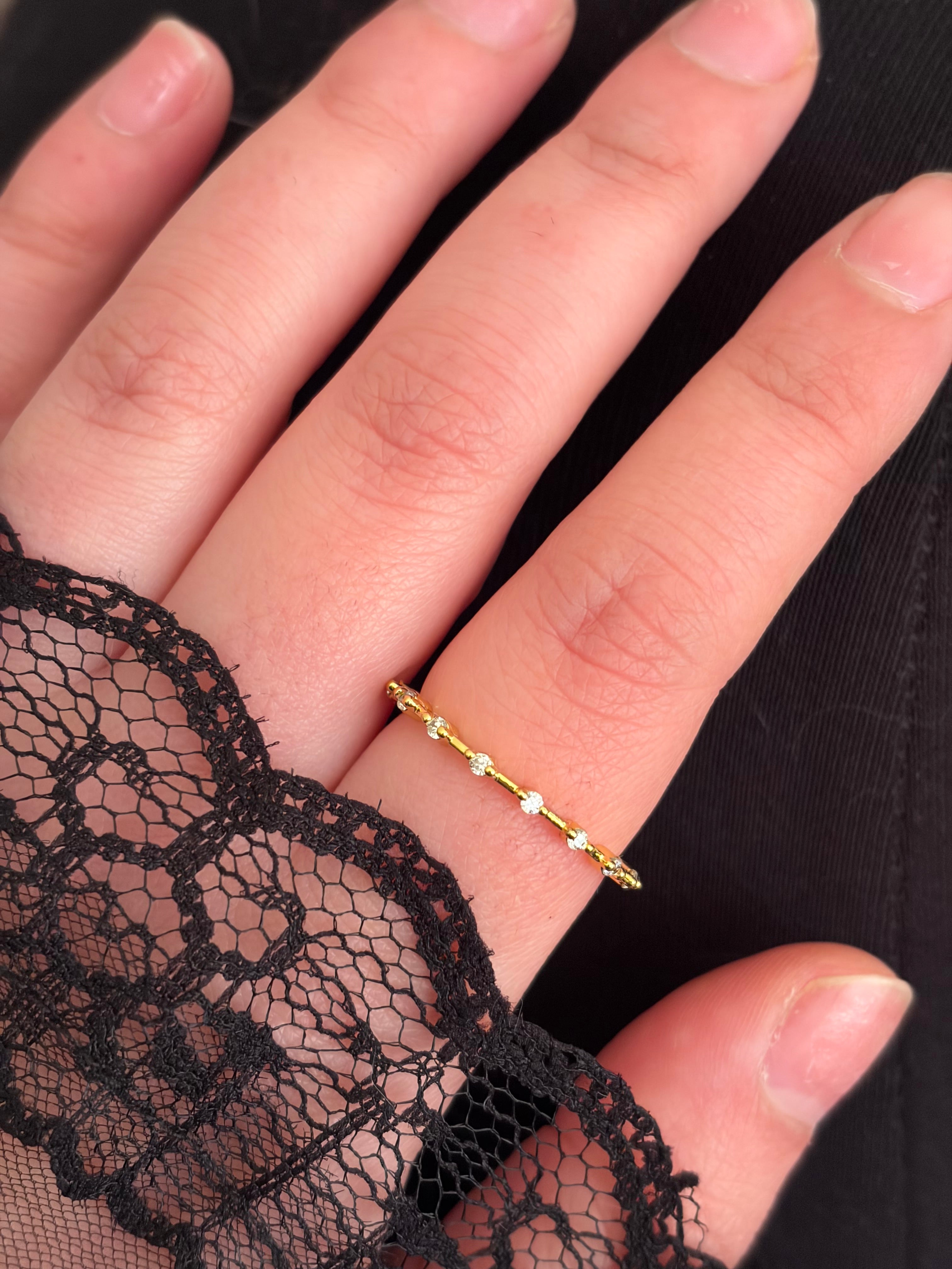 Sleek ring