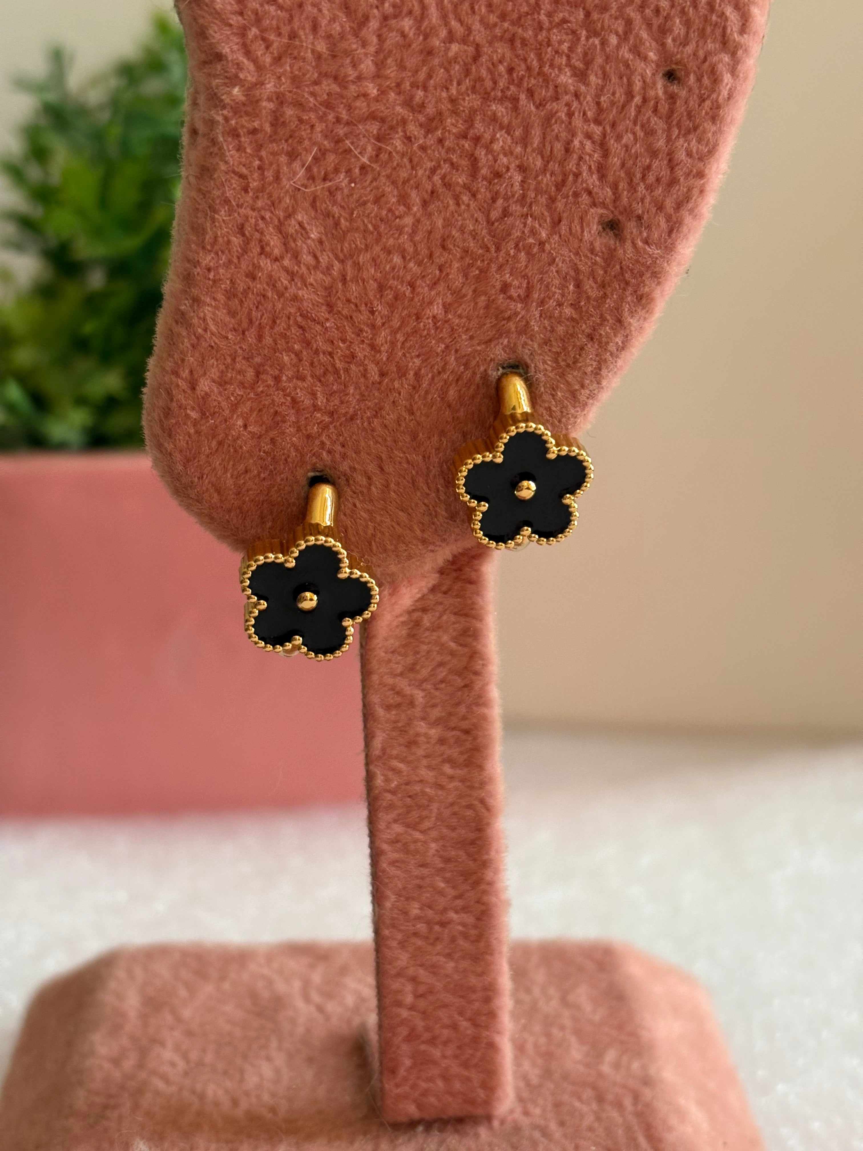 Flower earring
