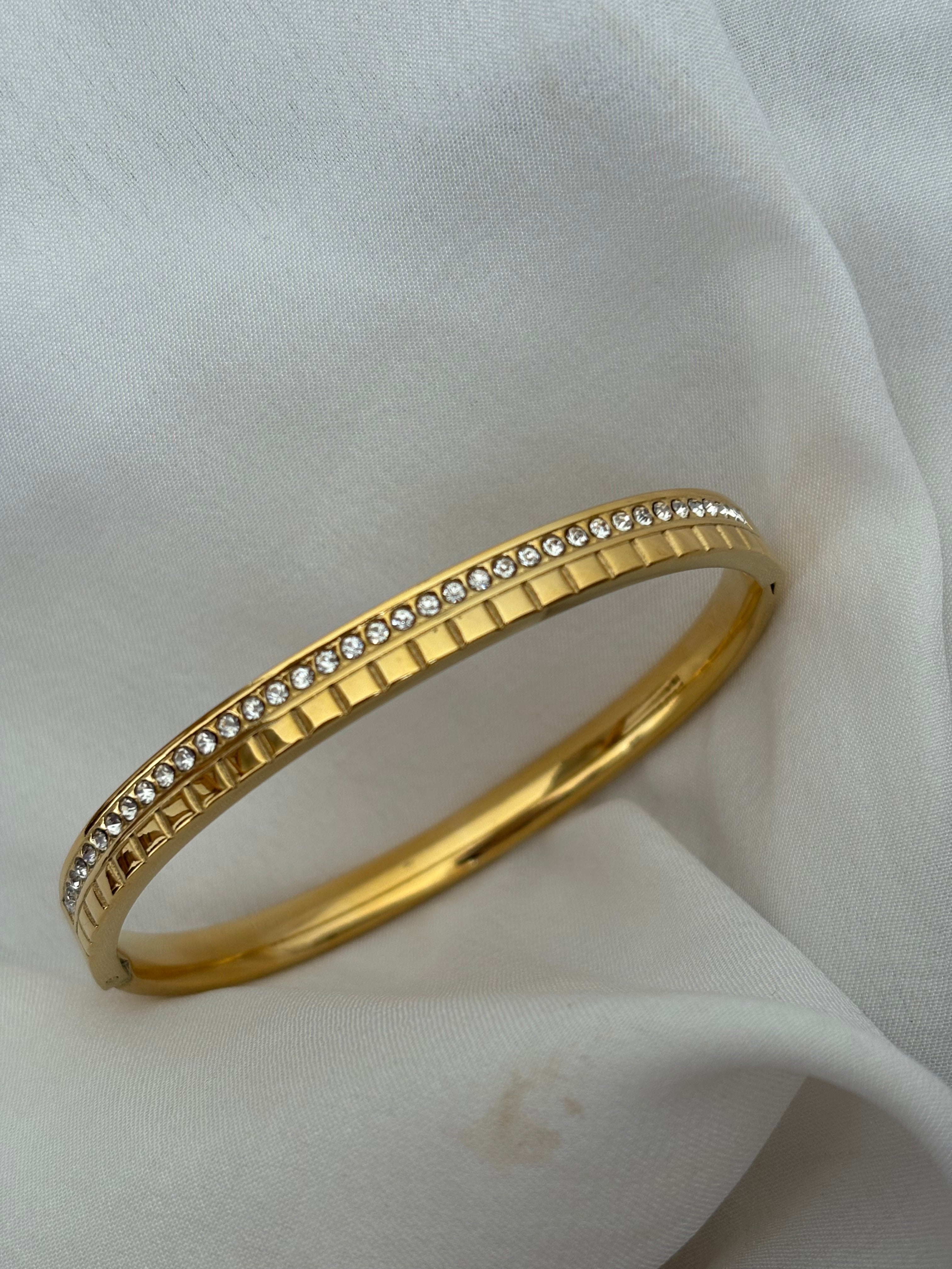 Digger bracelet