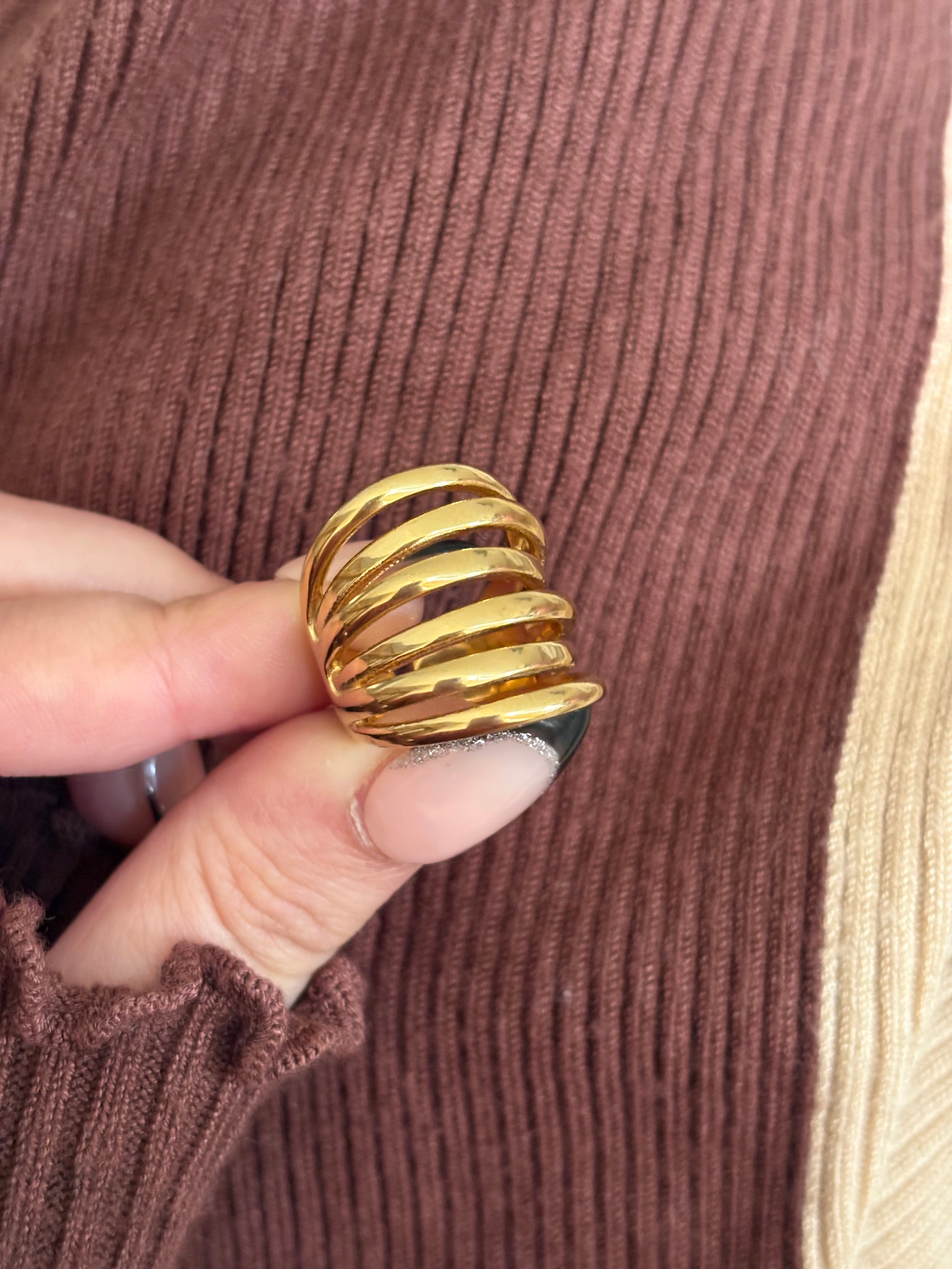 Baddie ring