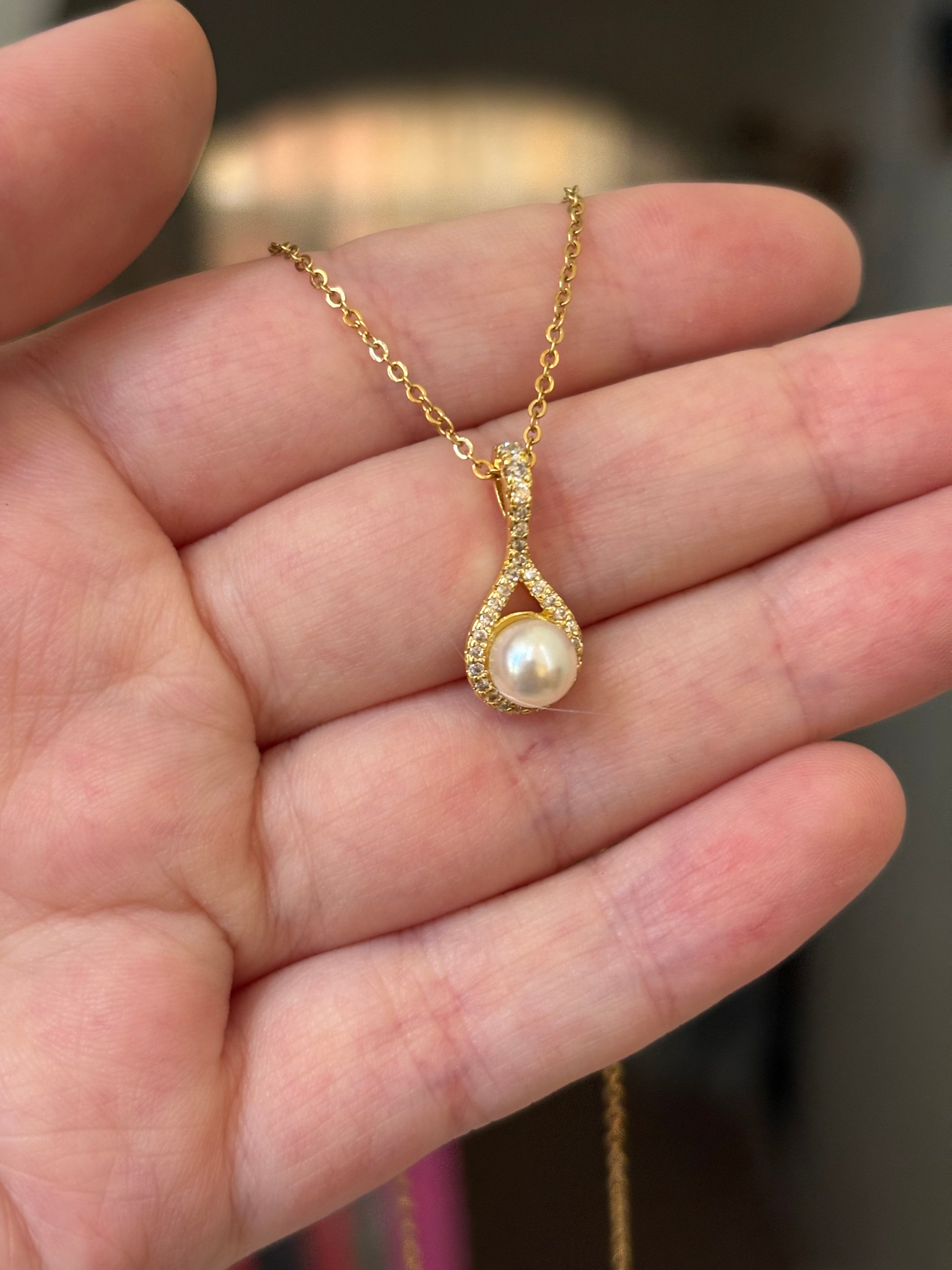 Pearl necklace