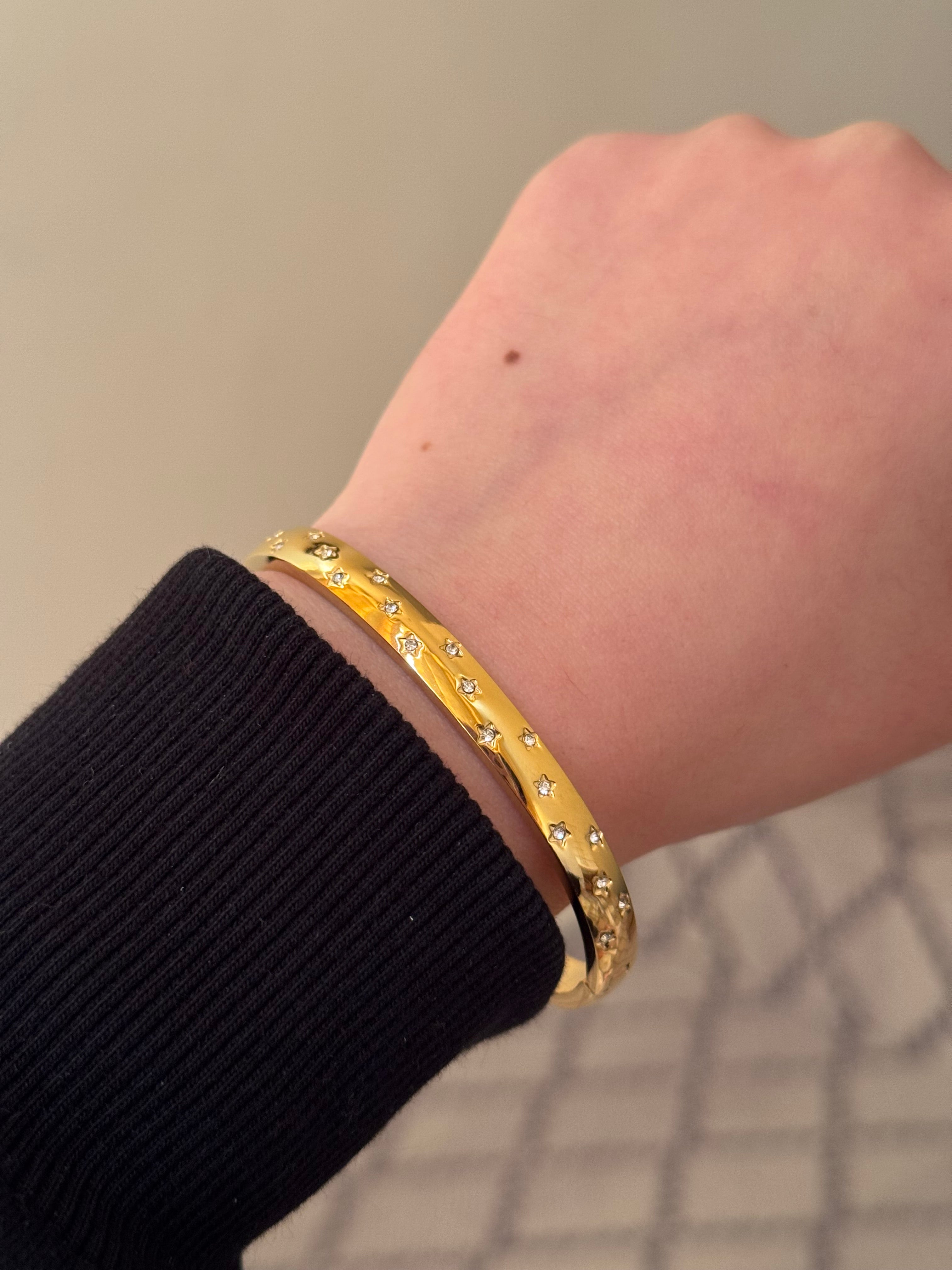 Spark bracelet