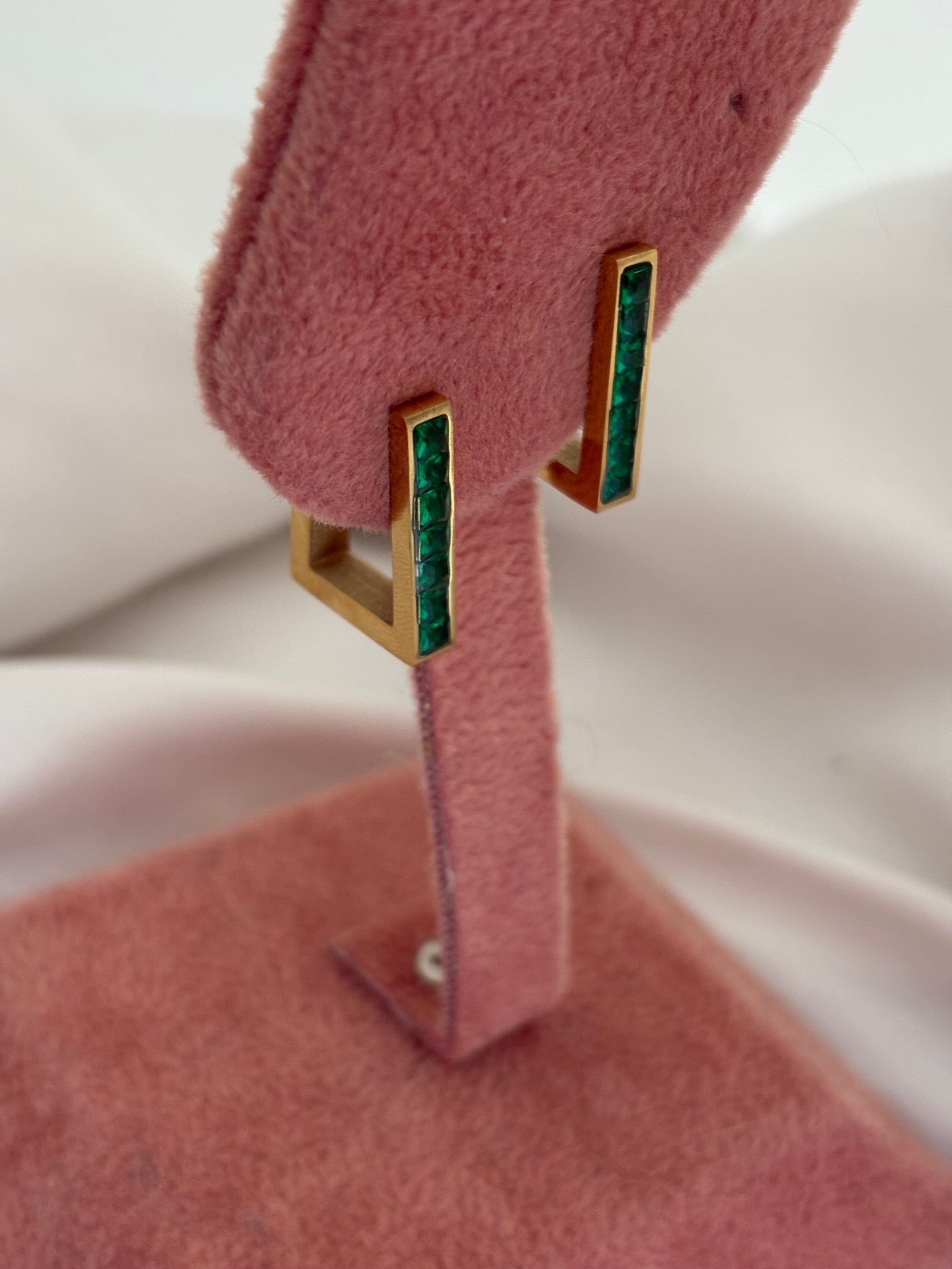 Emerald earring