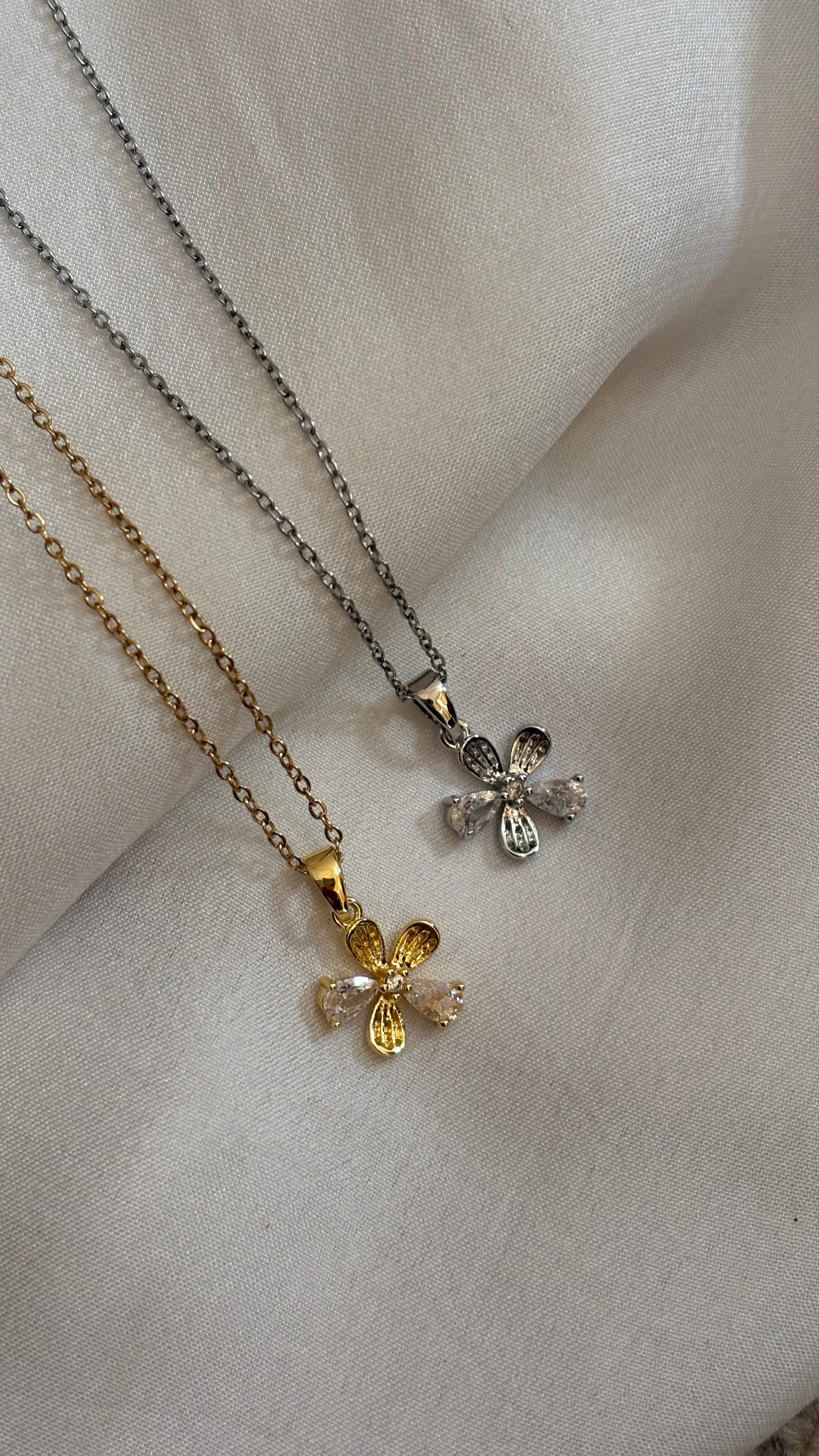 Flower necklace
