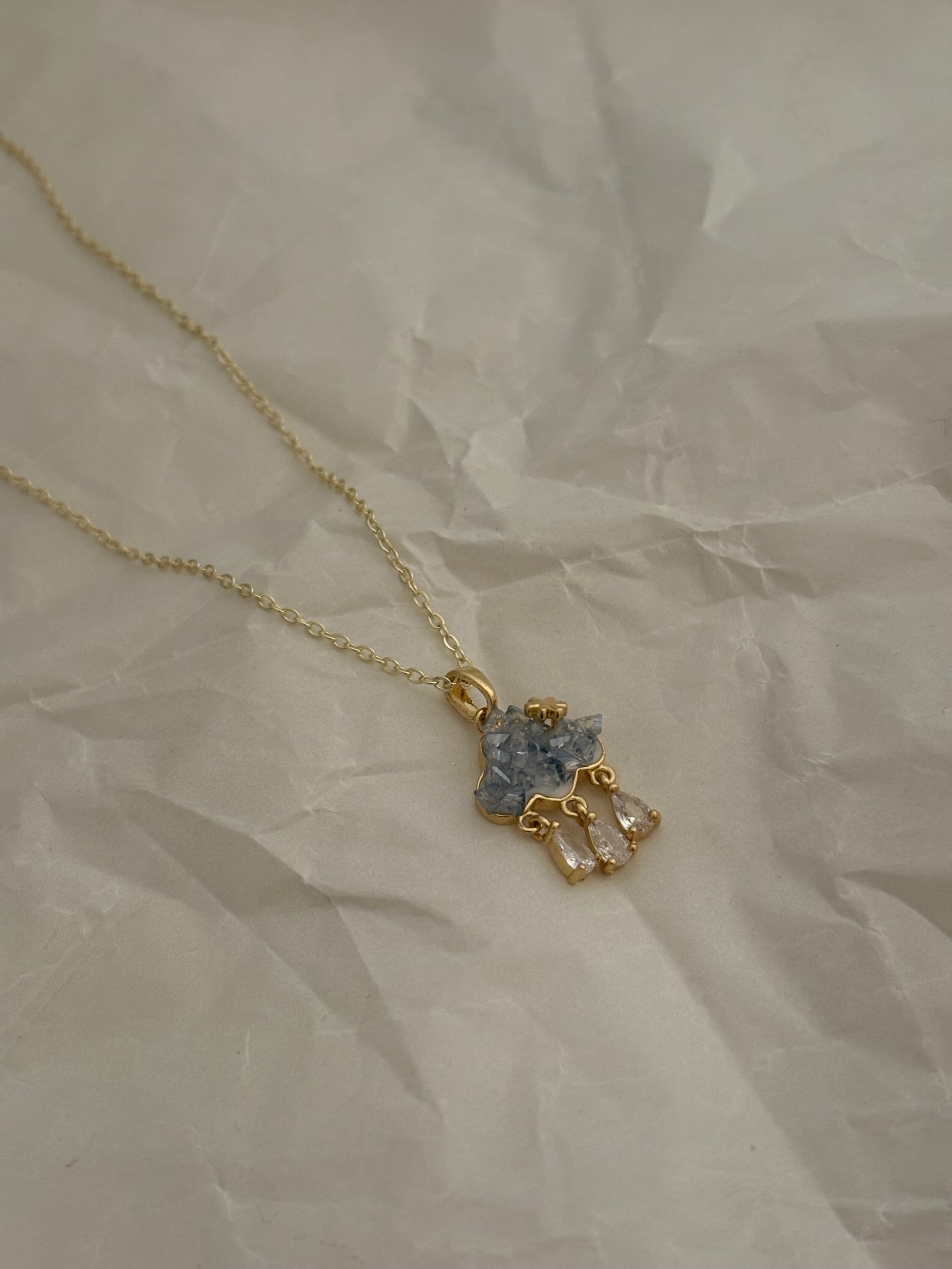 Cloud necklace