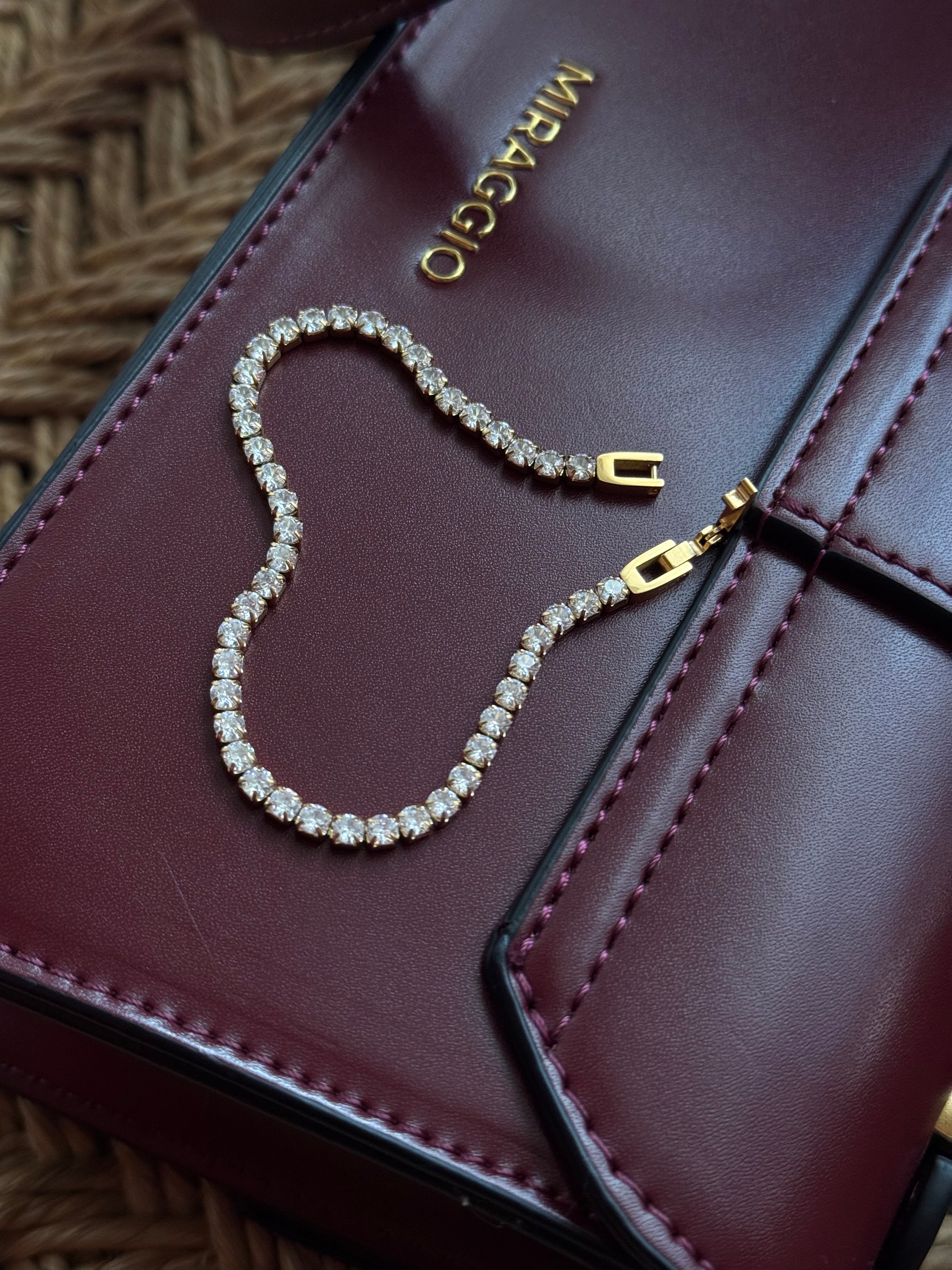 Tennis bracelet