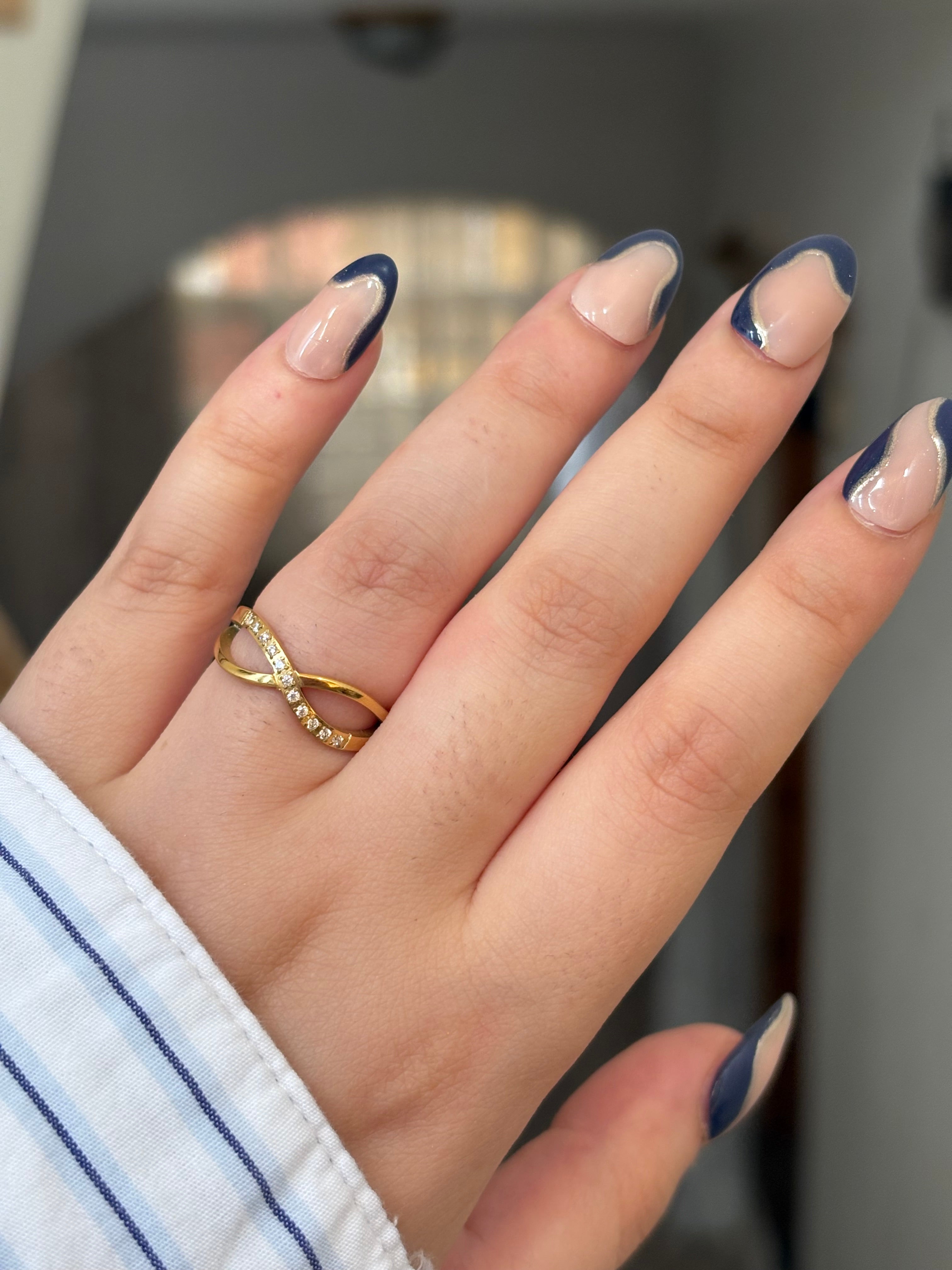 Infinity ring