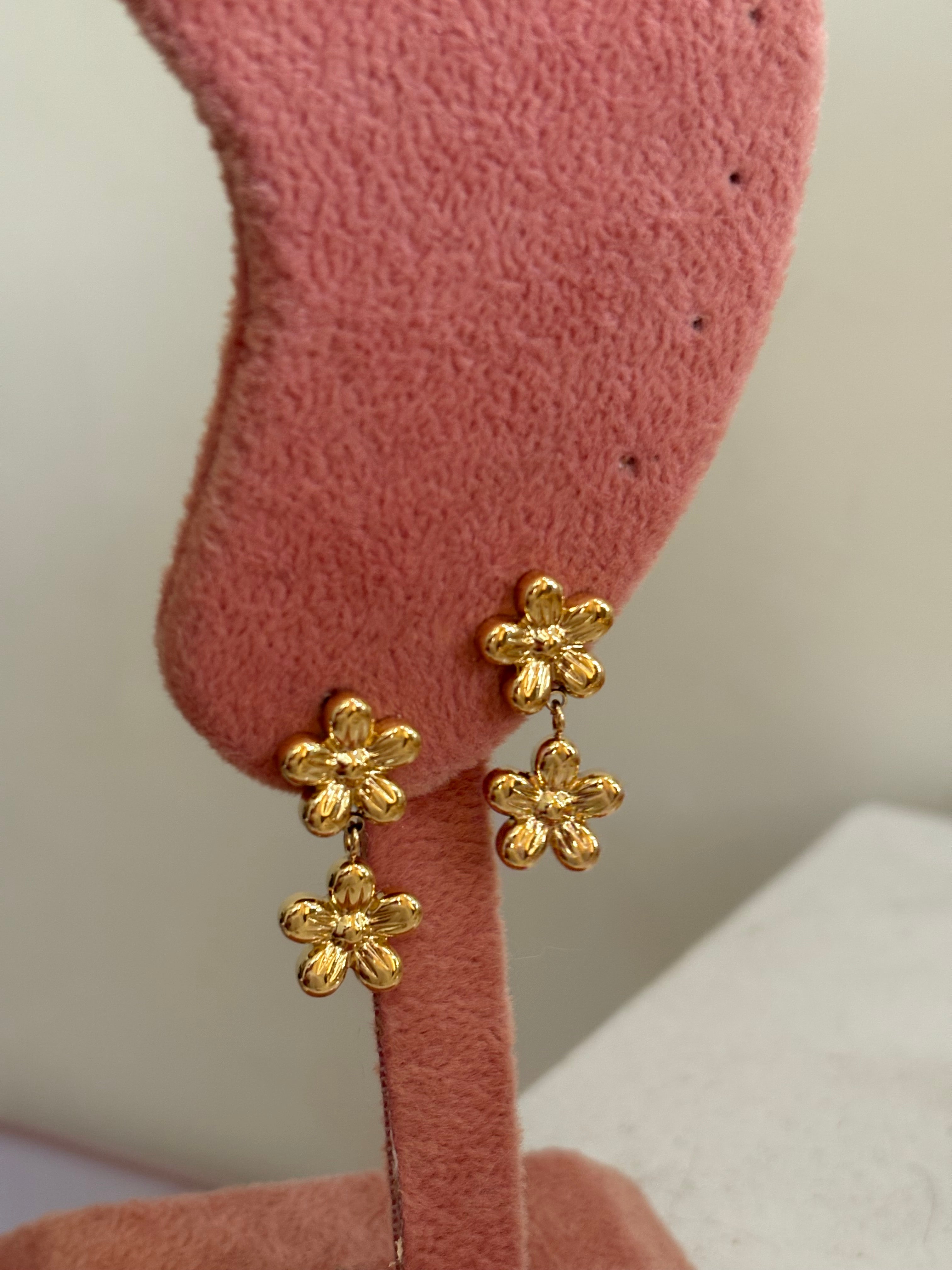 Flower earring
