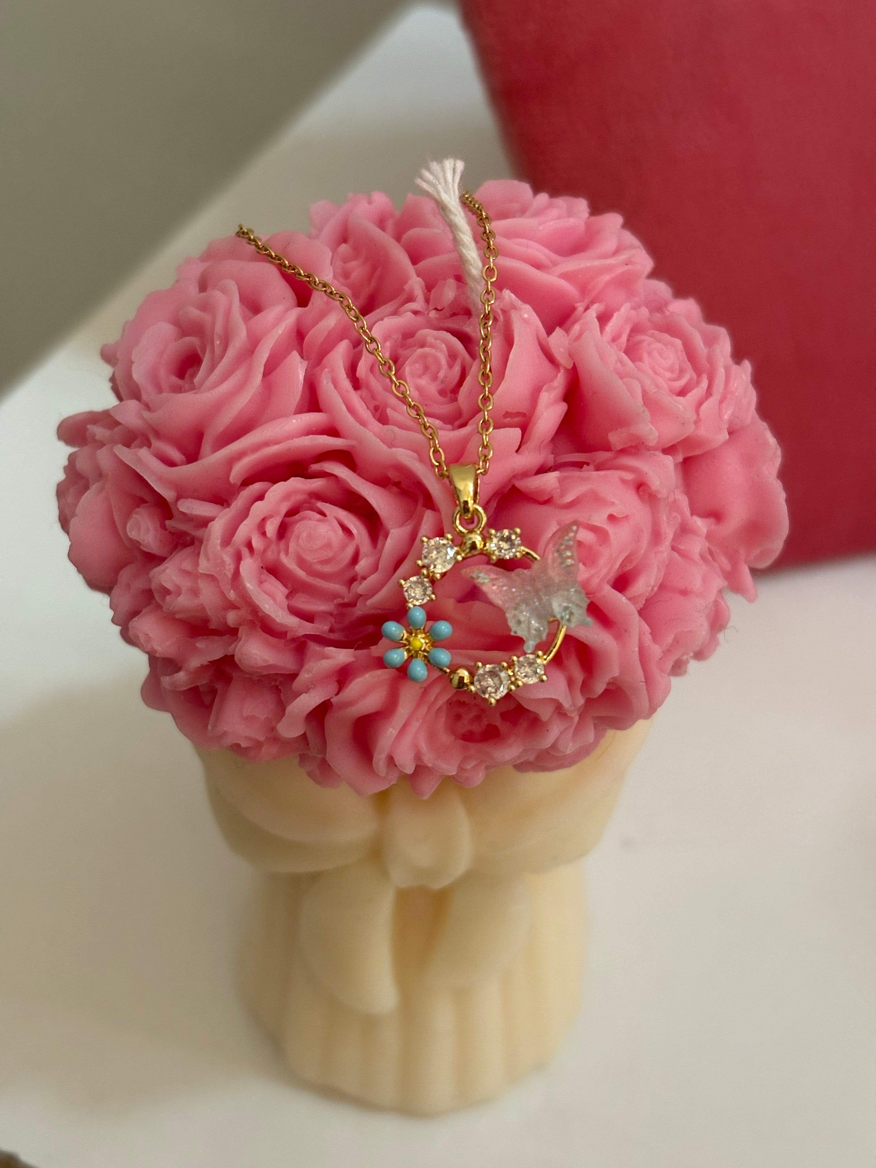 Pompom necklace