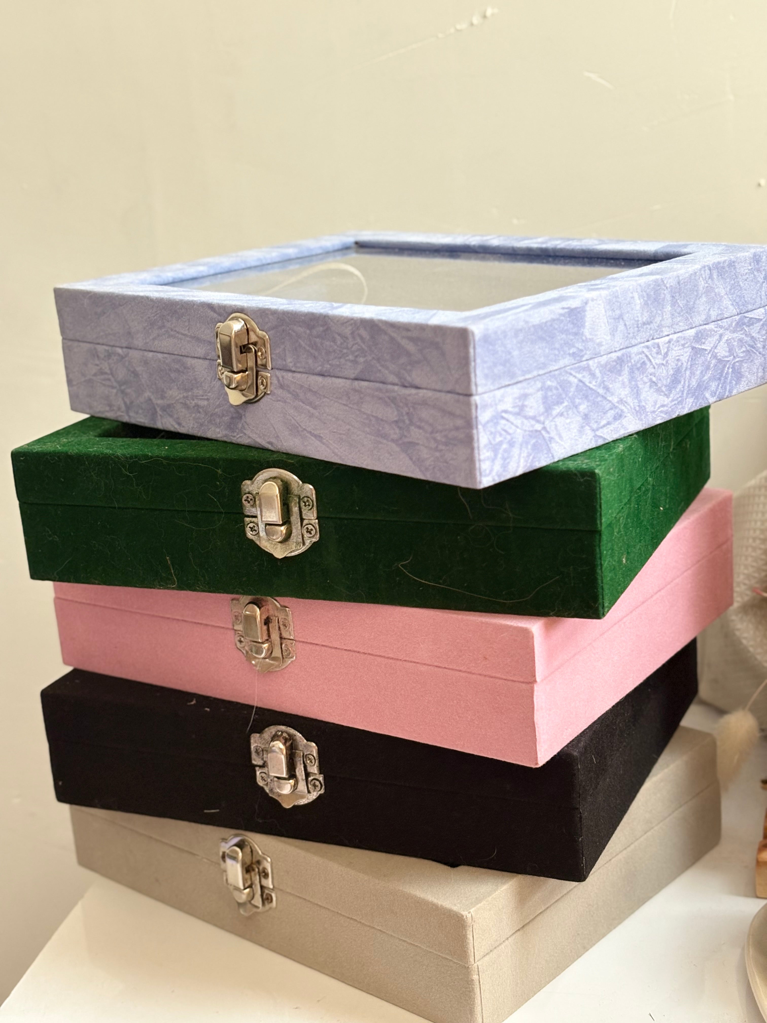 Jewellery organiser