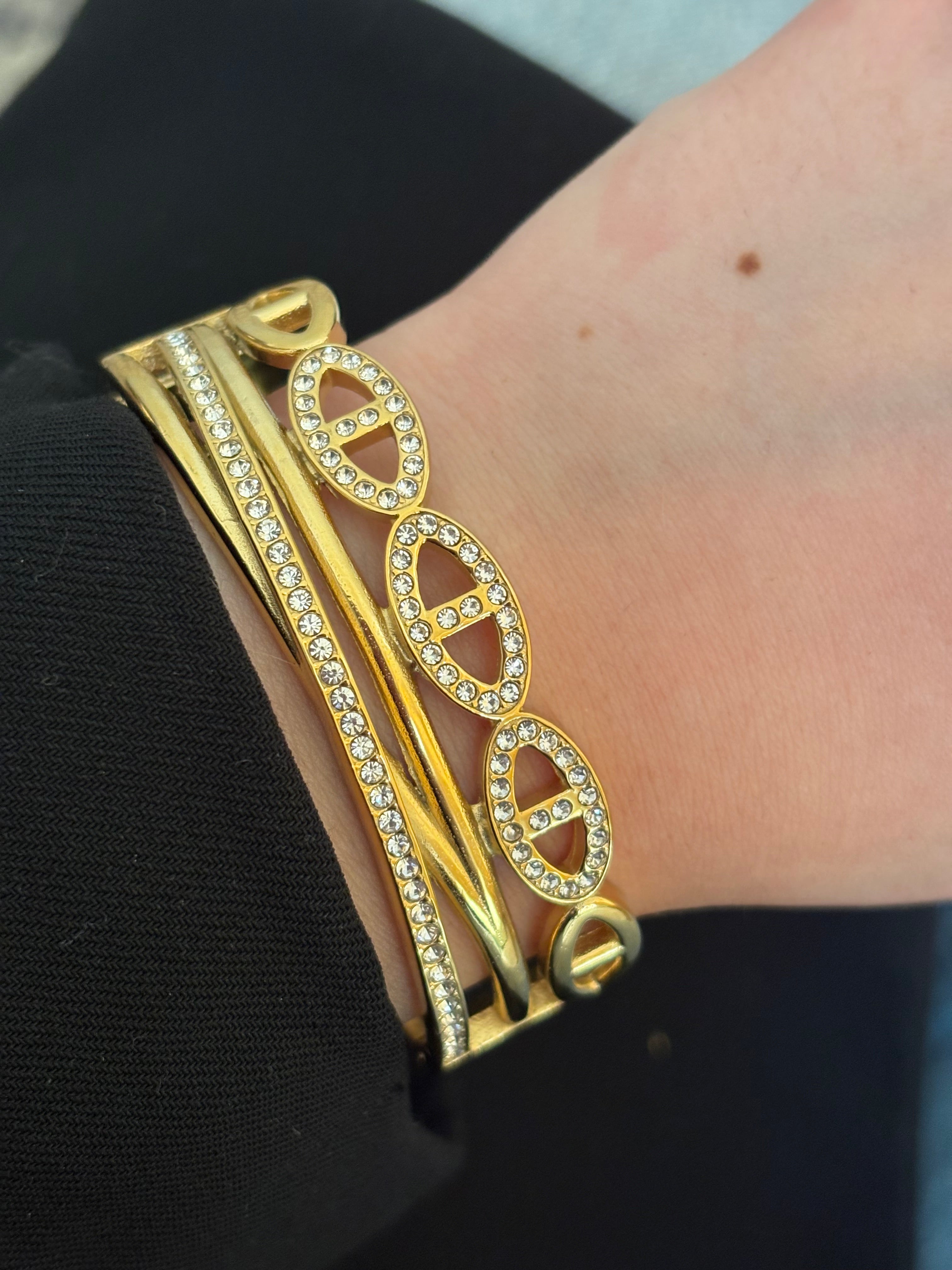 Glow bracelet