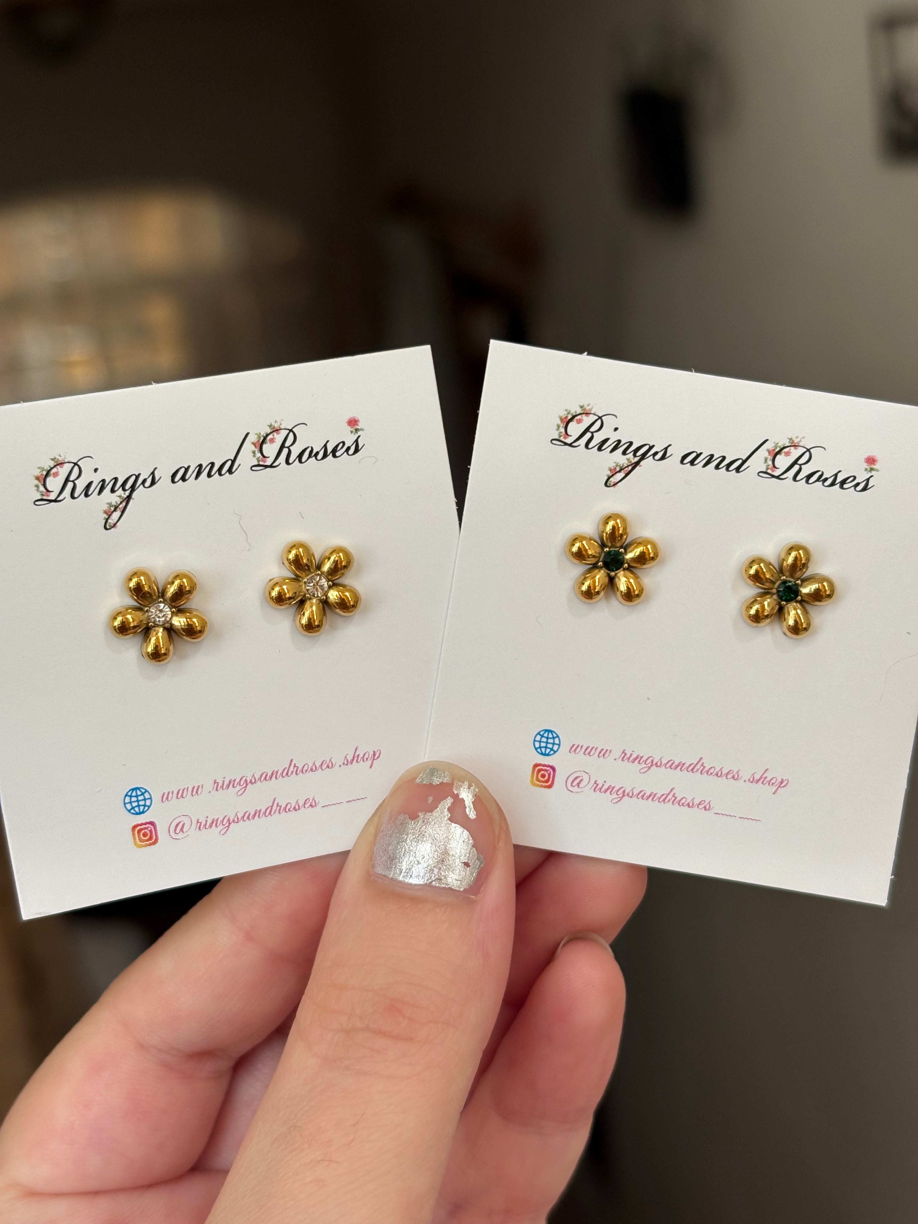 Flower stud