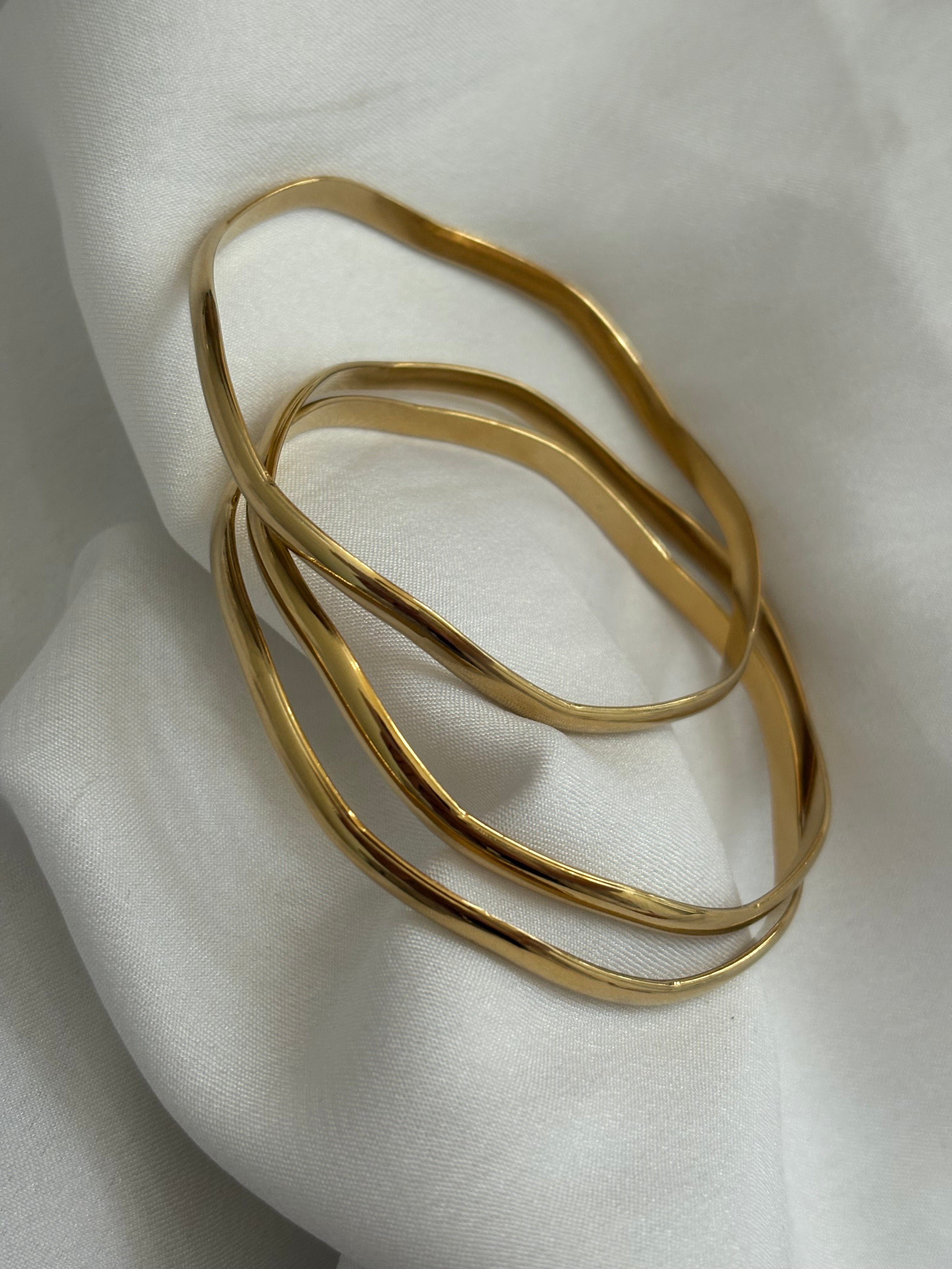 Swirly bangles(set of 3)