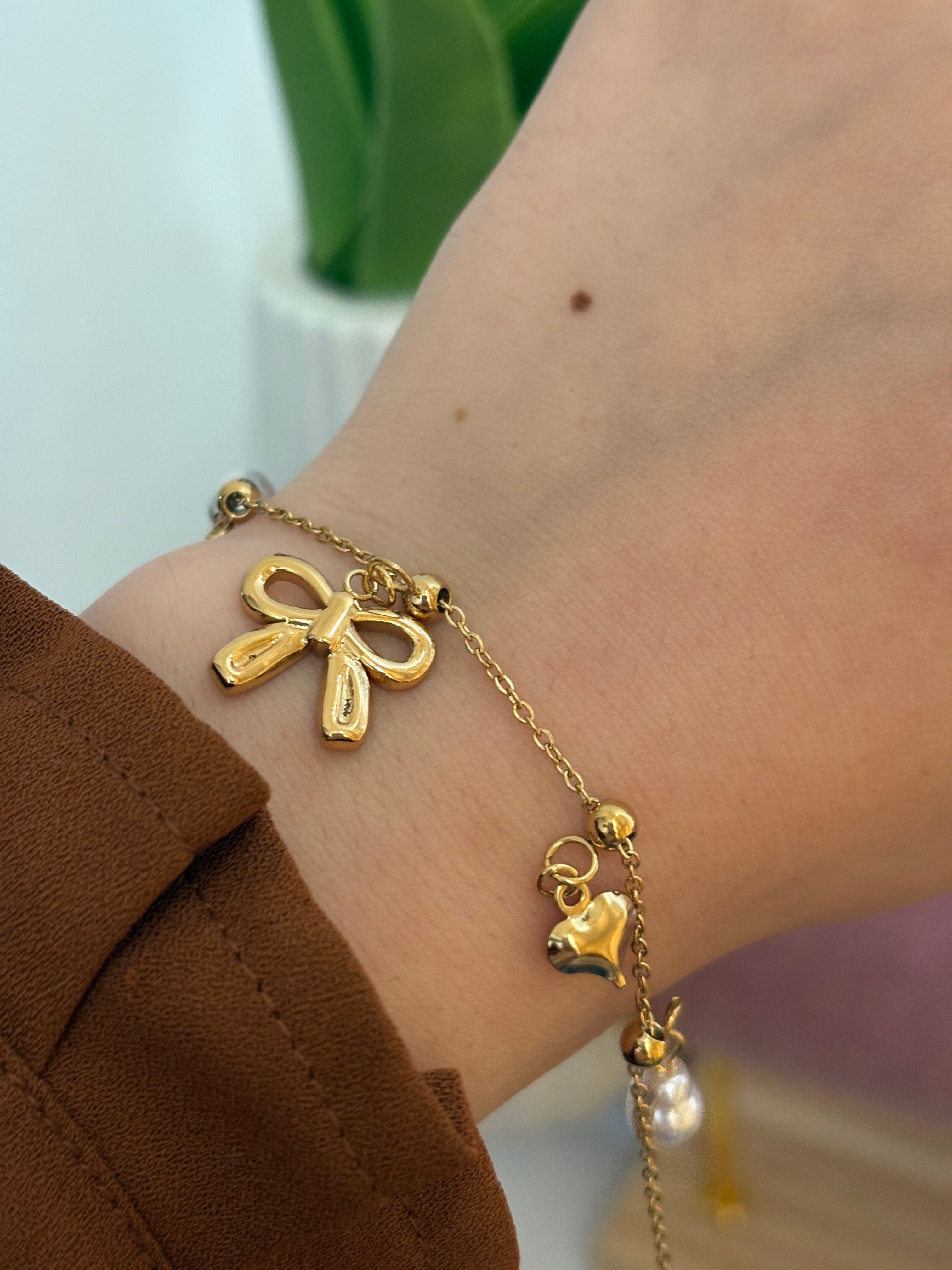 Pearl charm bracelet