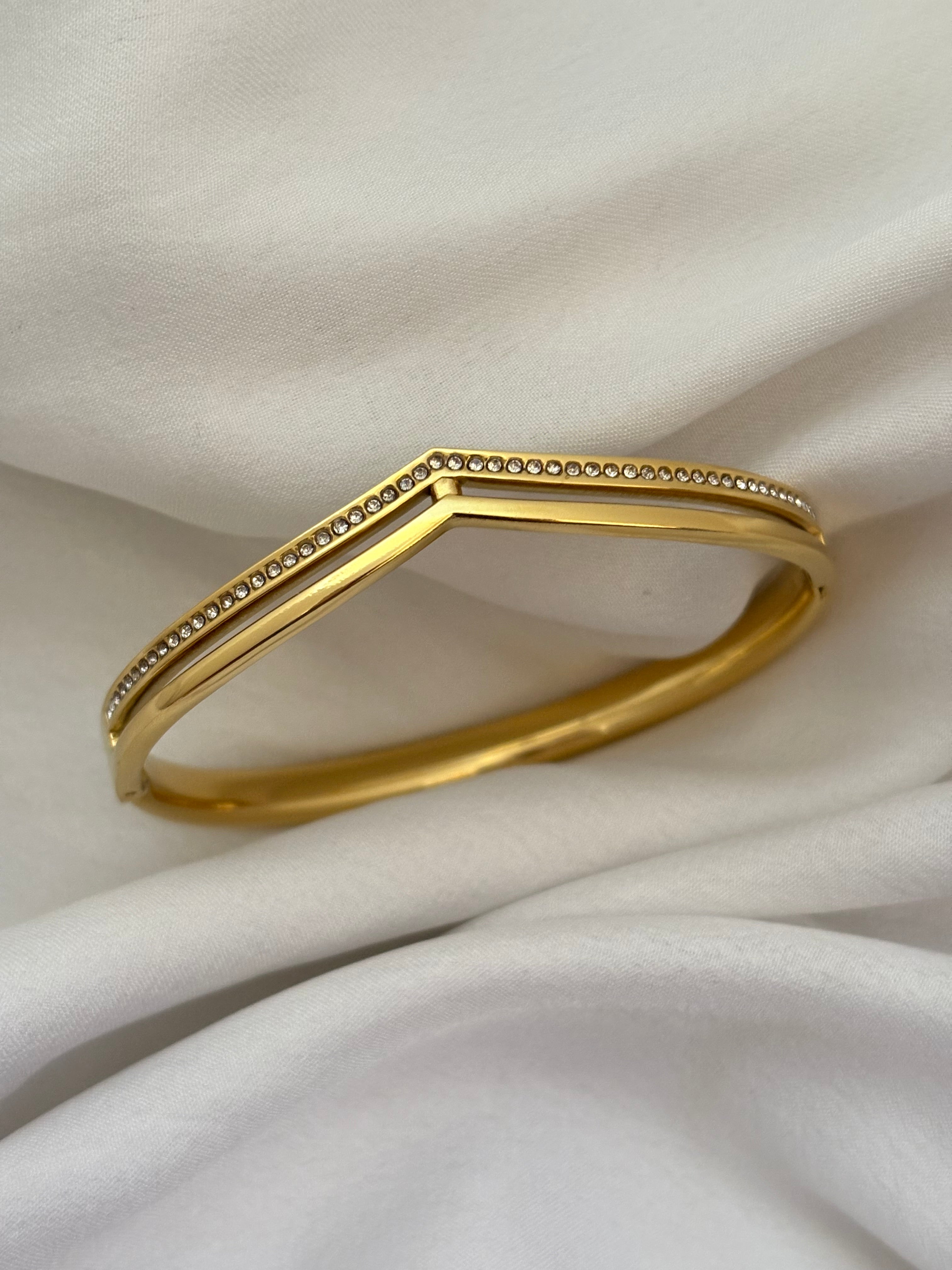 V bracelet