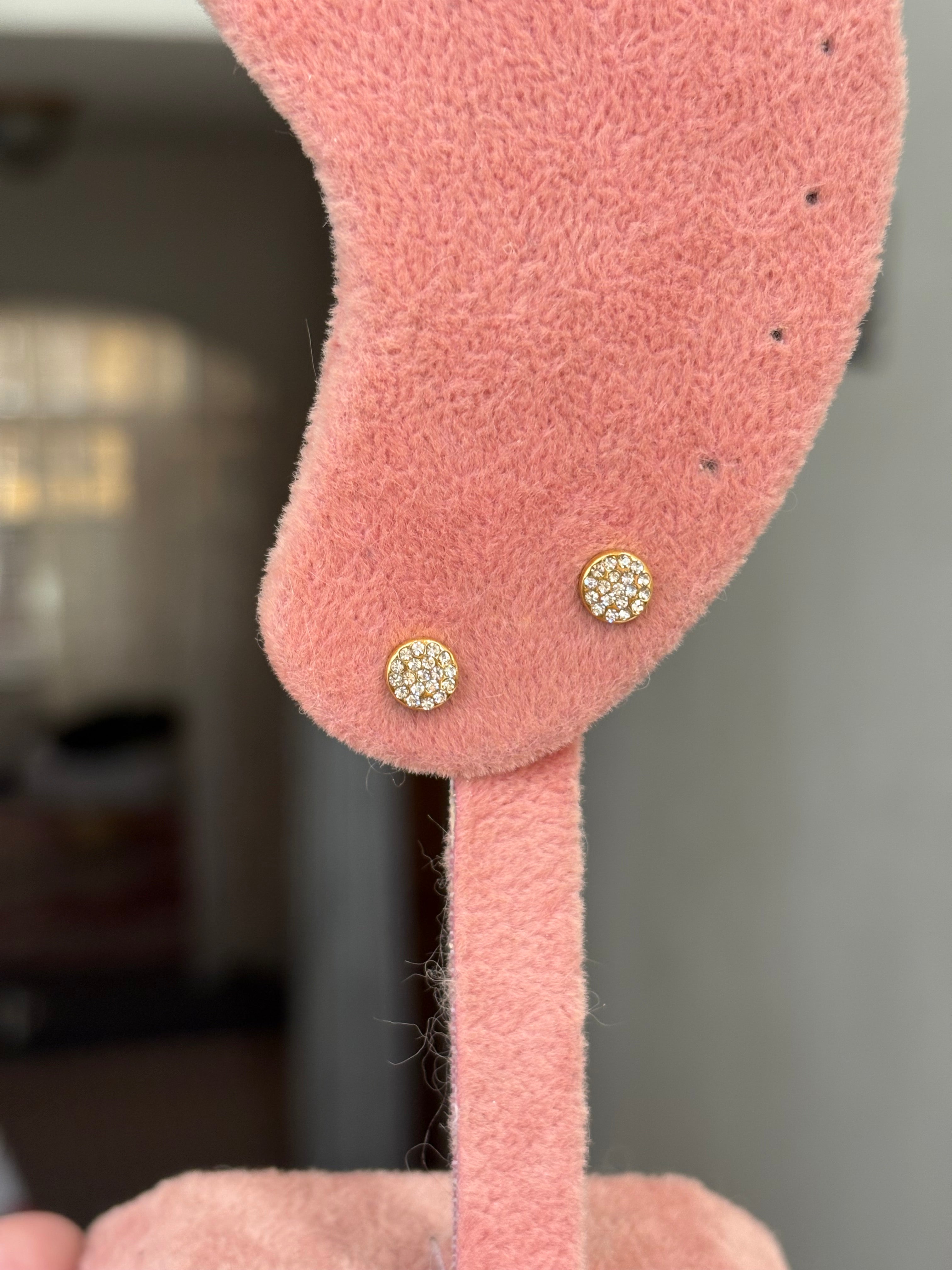 Circle stud
