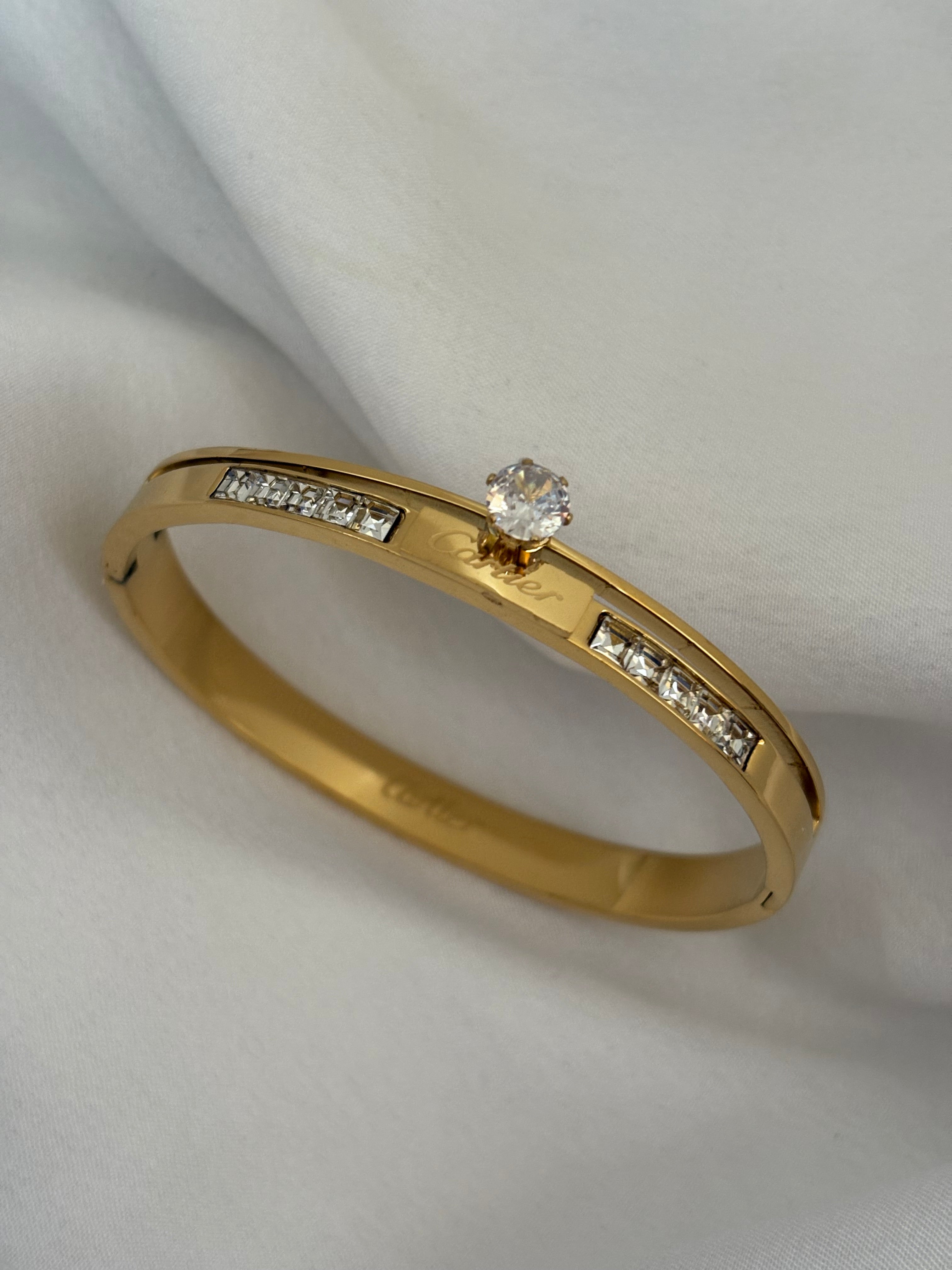 Solitaire bracelet