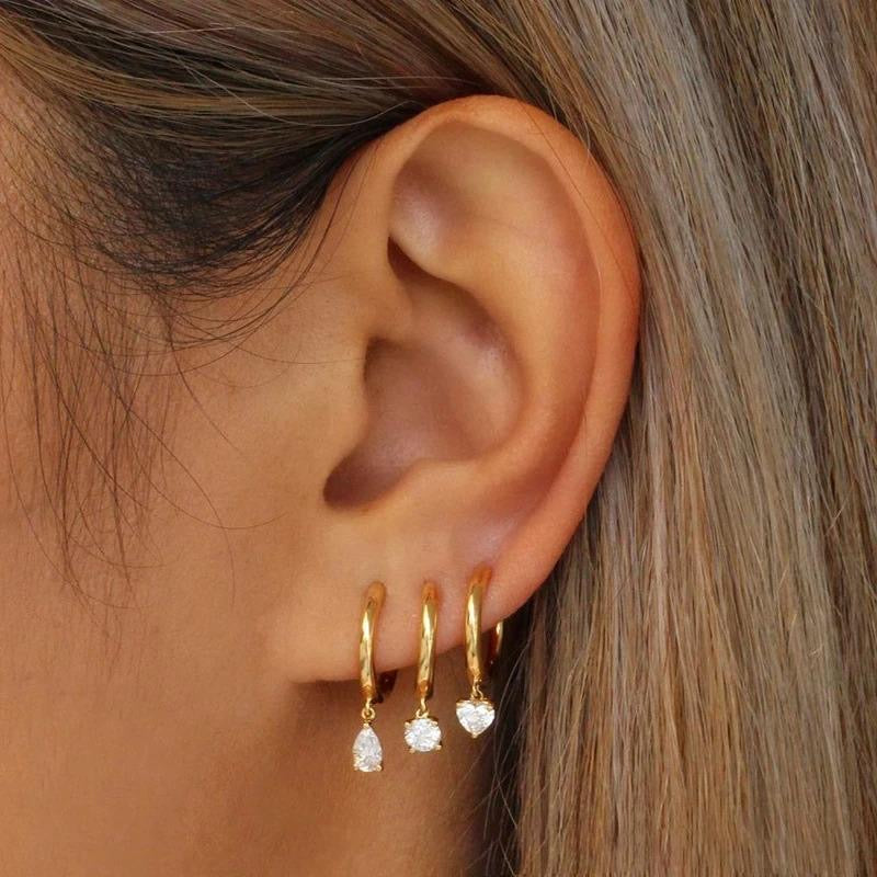 Huggies earset