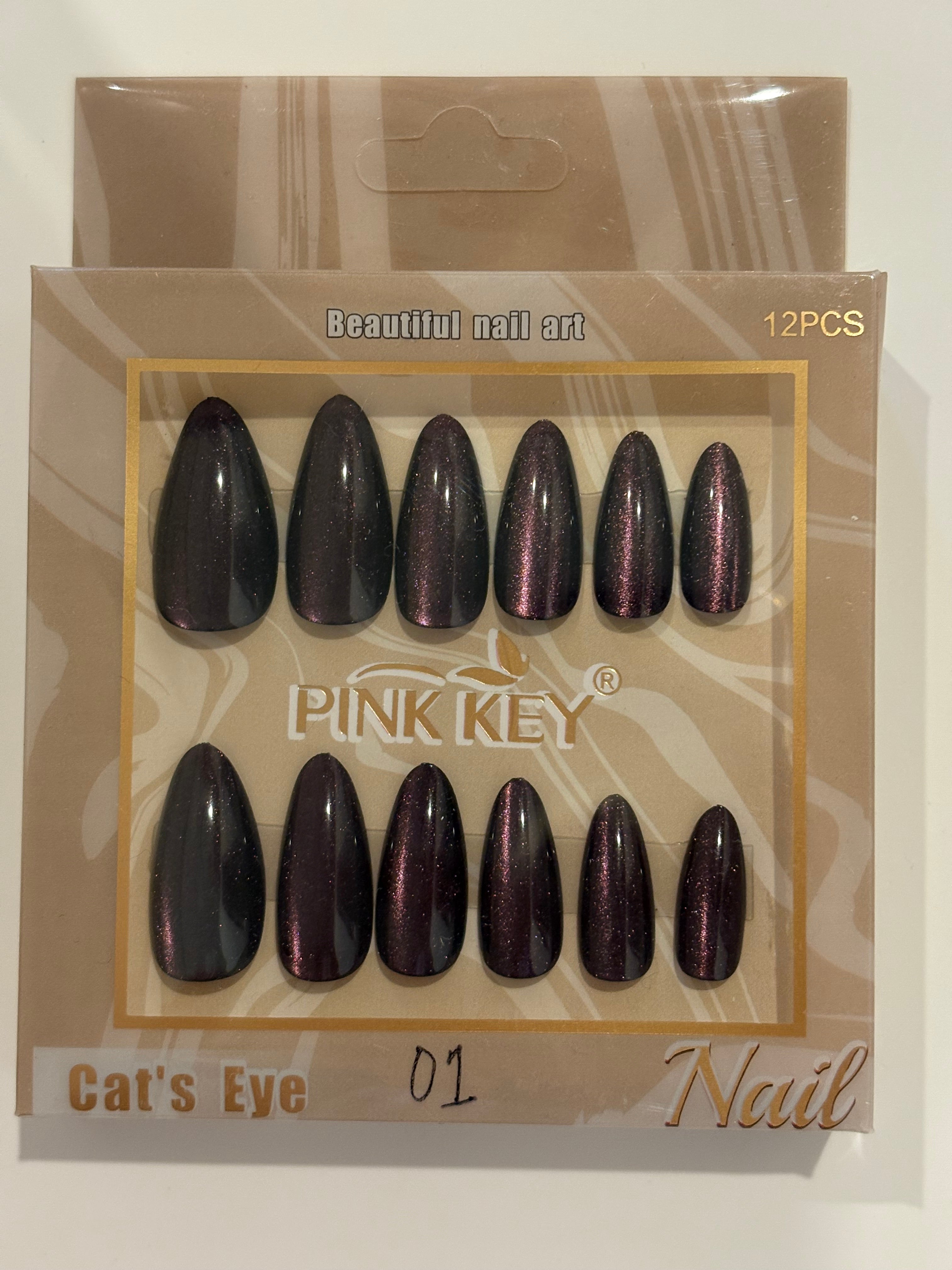 Dark cateye nails