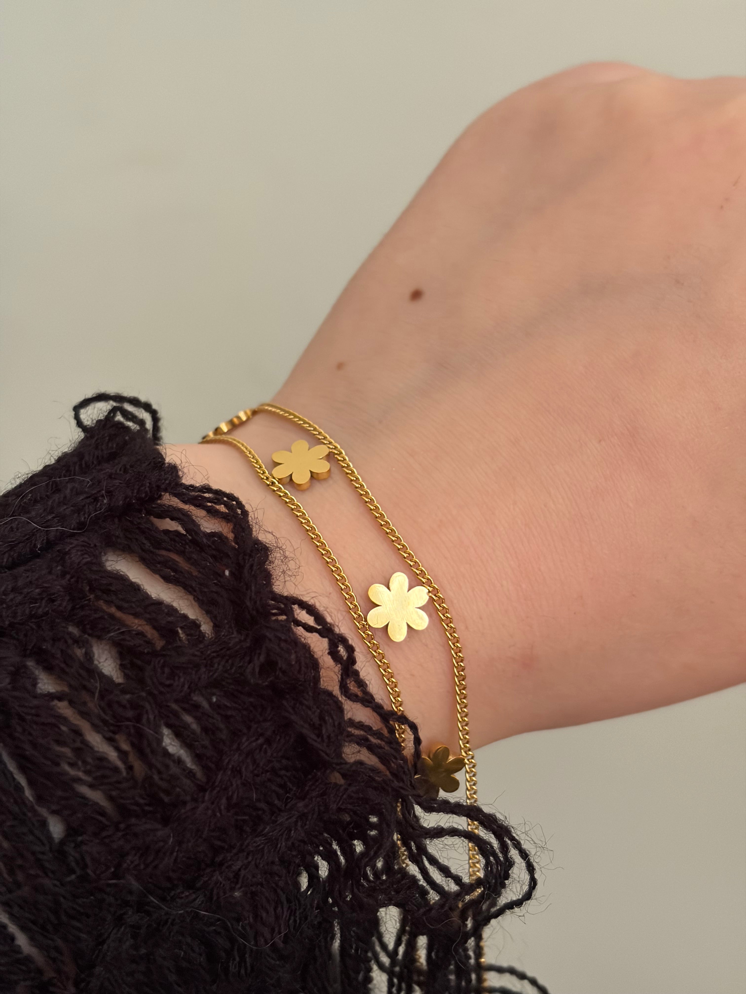 Clover bracelet