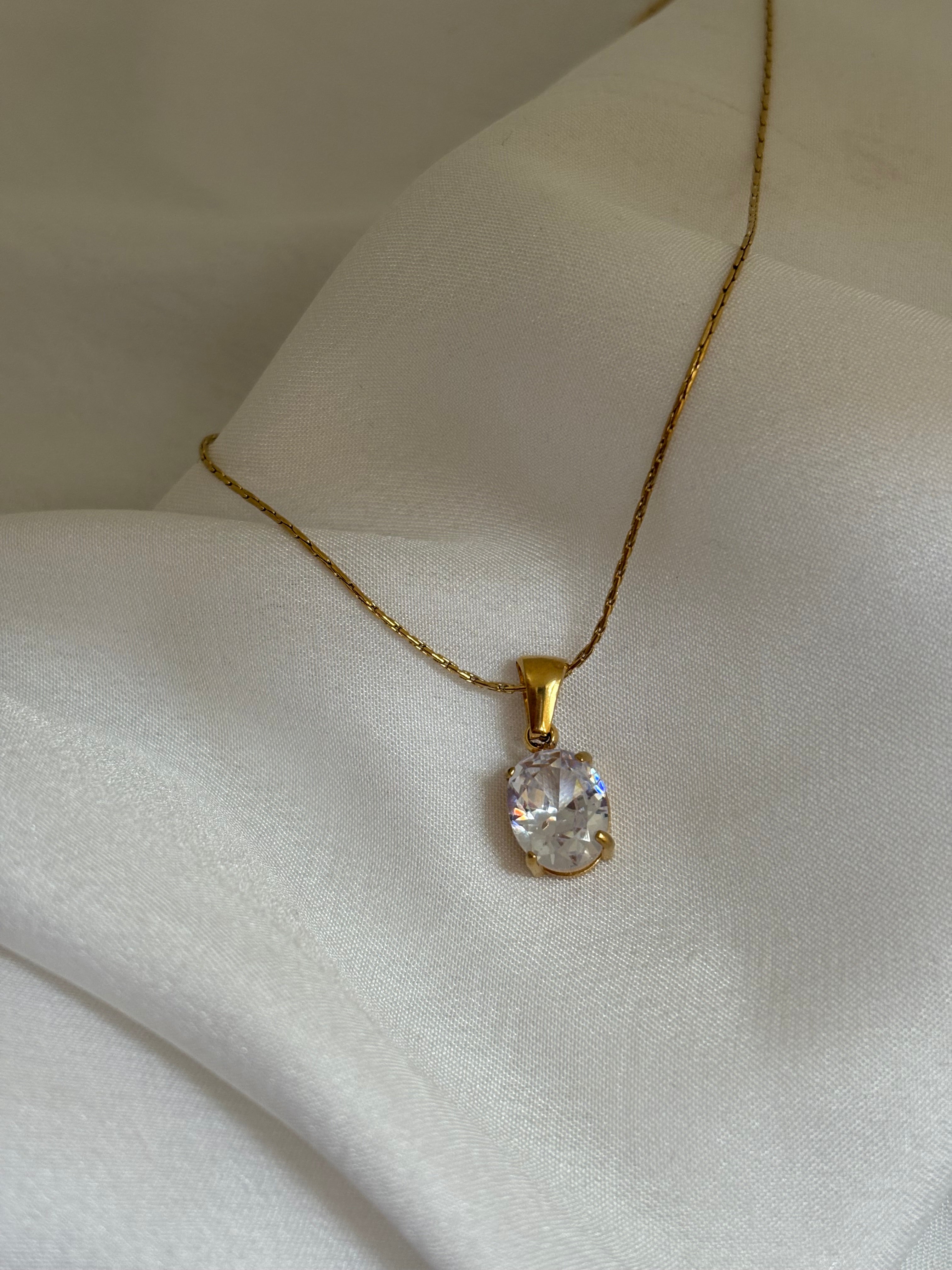 Oval necklace