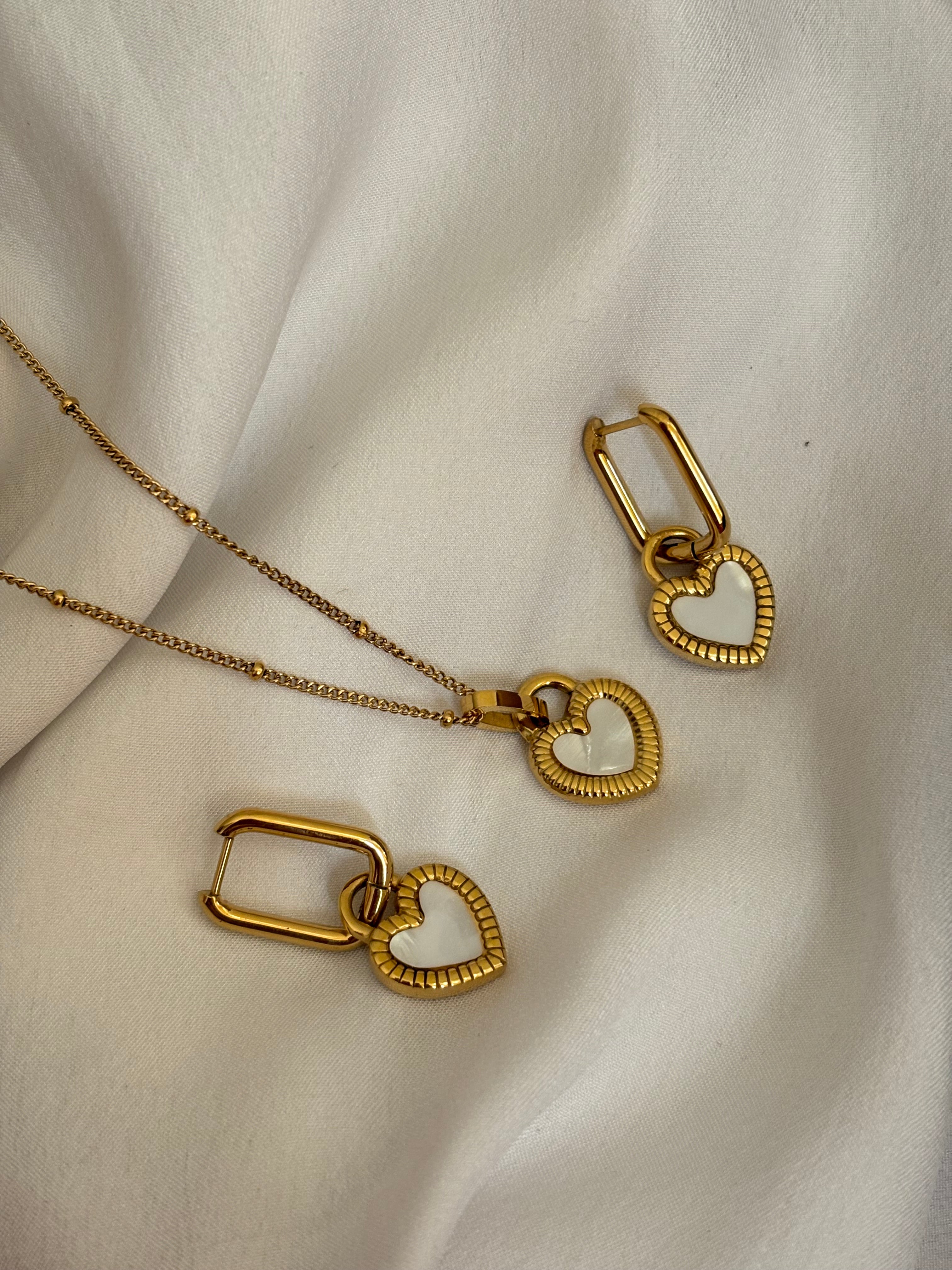 Reversible heart set