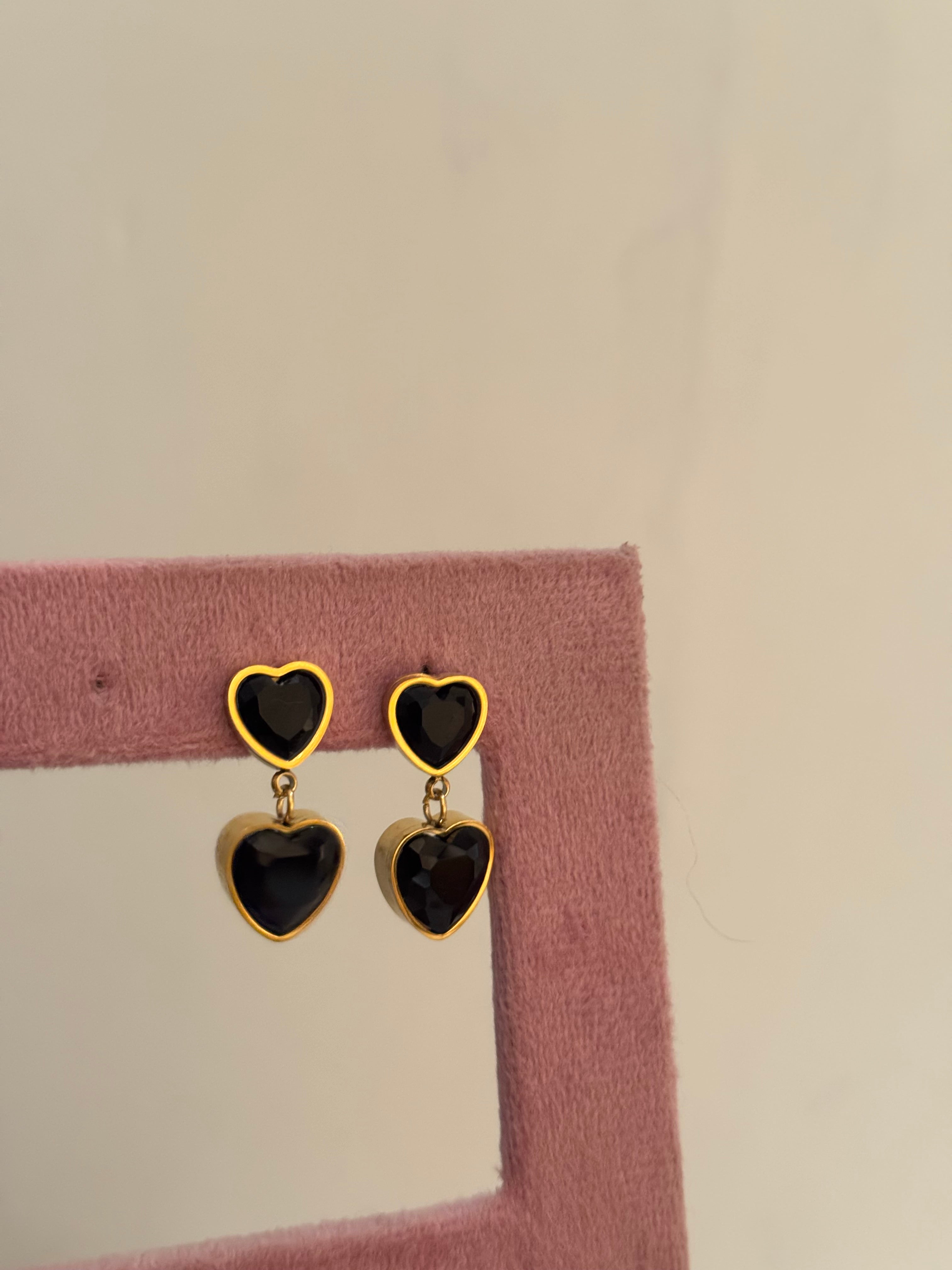 Black heart earring