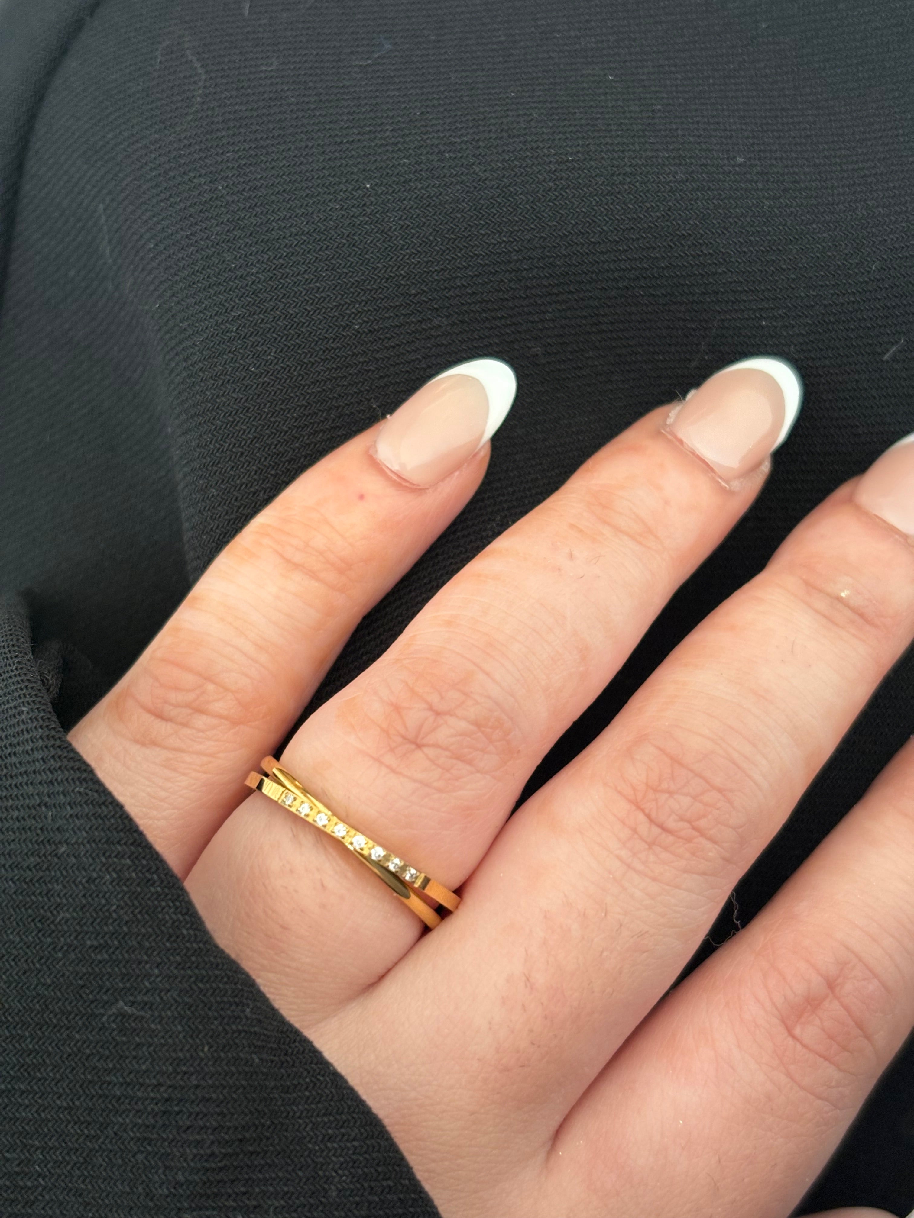 Gone ring