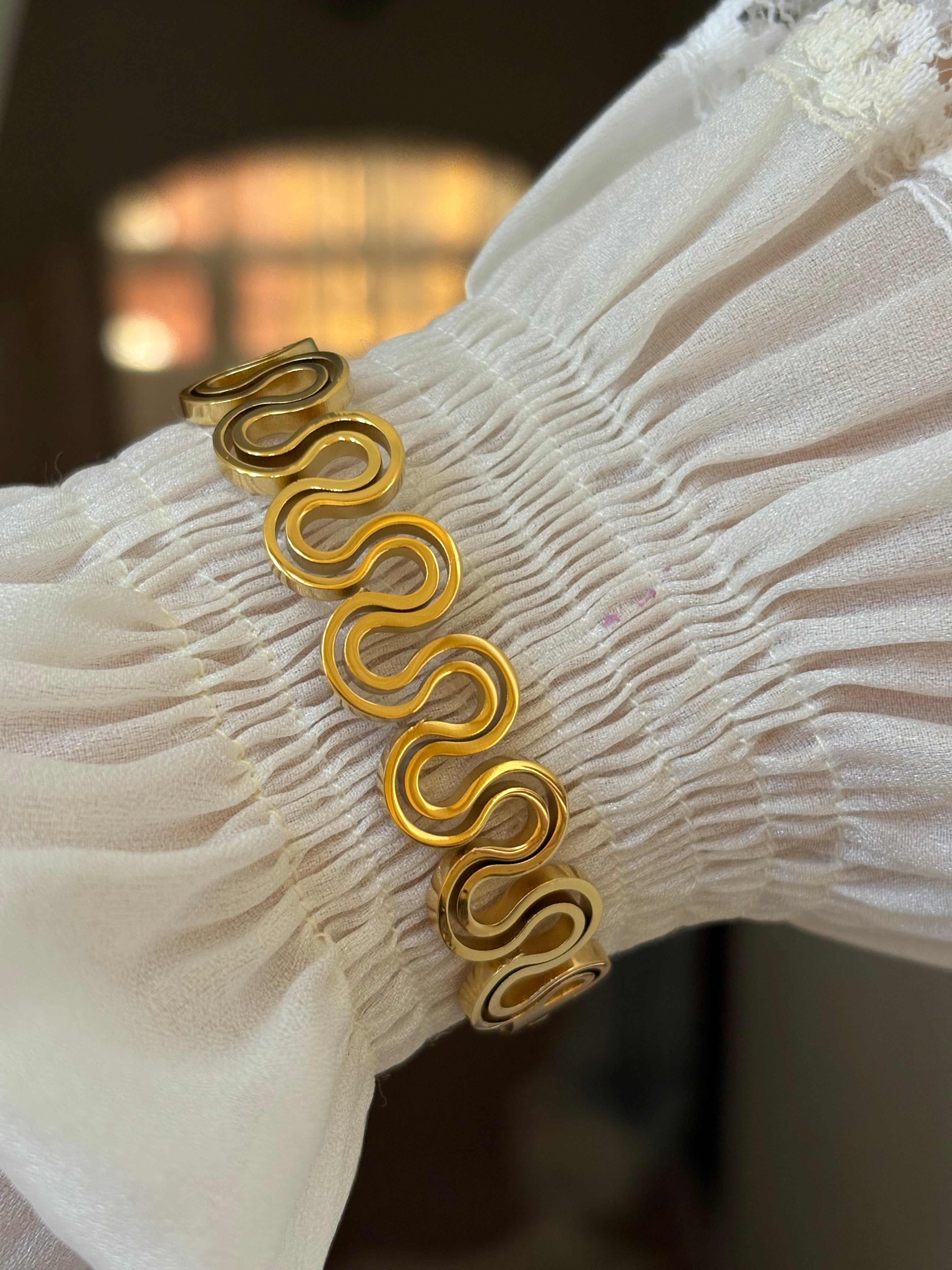 Wiggle bracelet