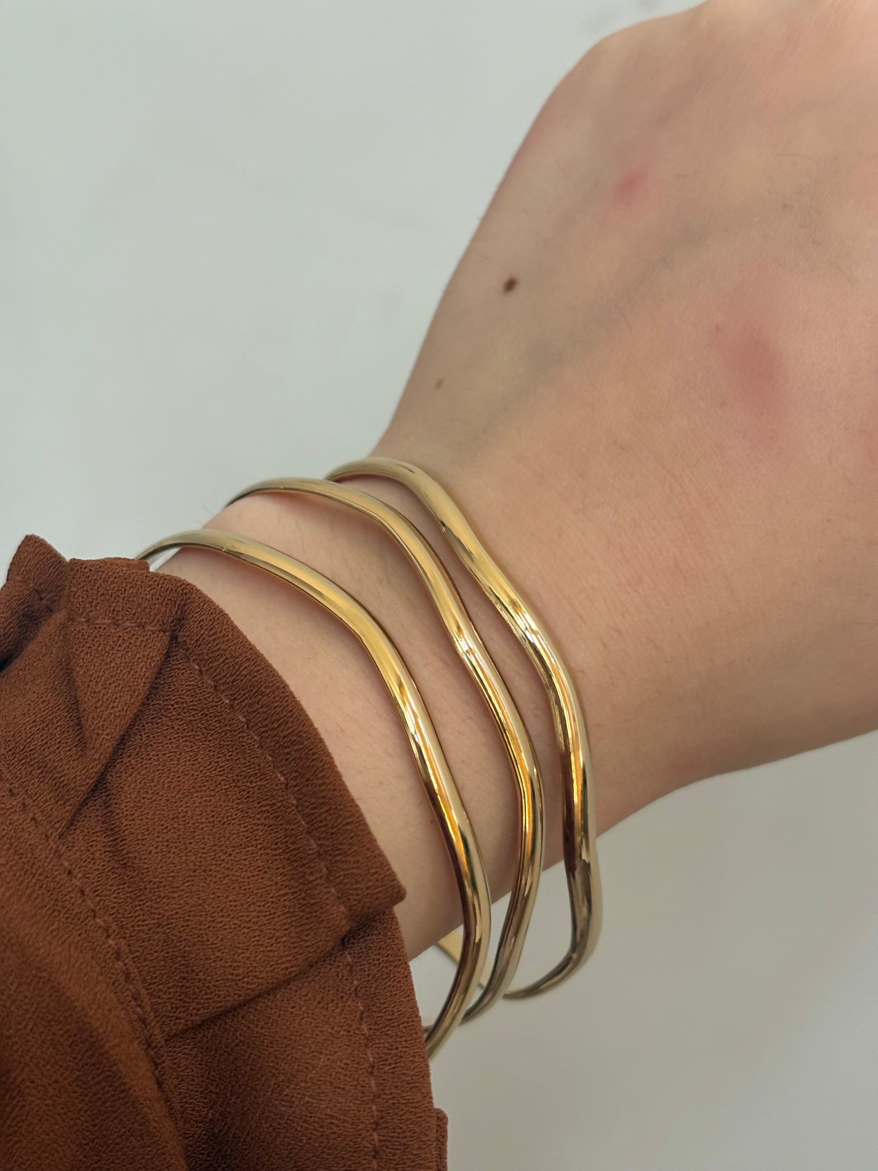 Swirly bangles(set of 3)