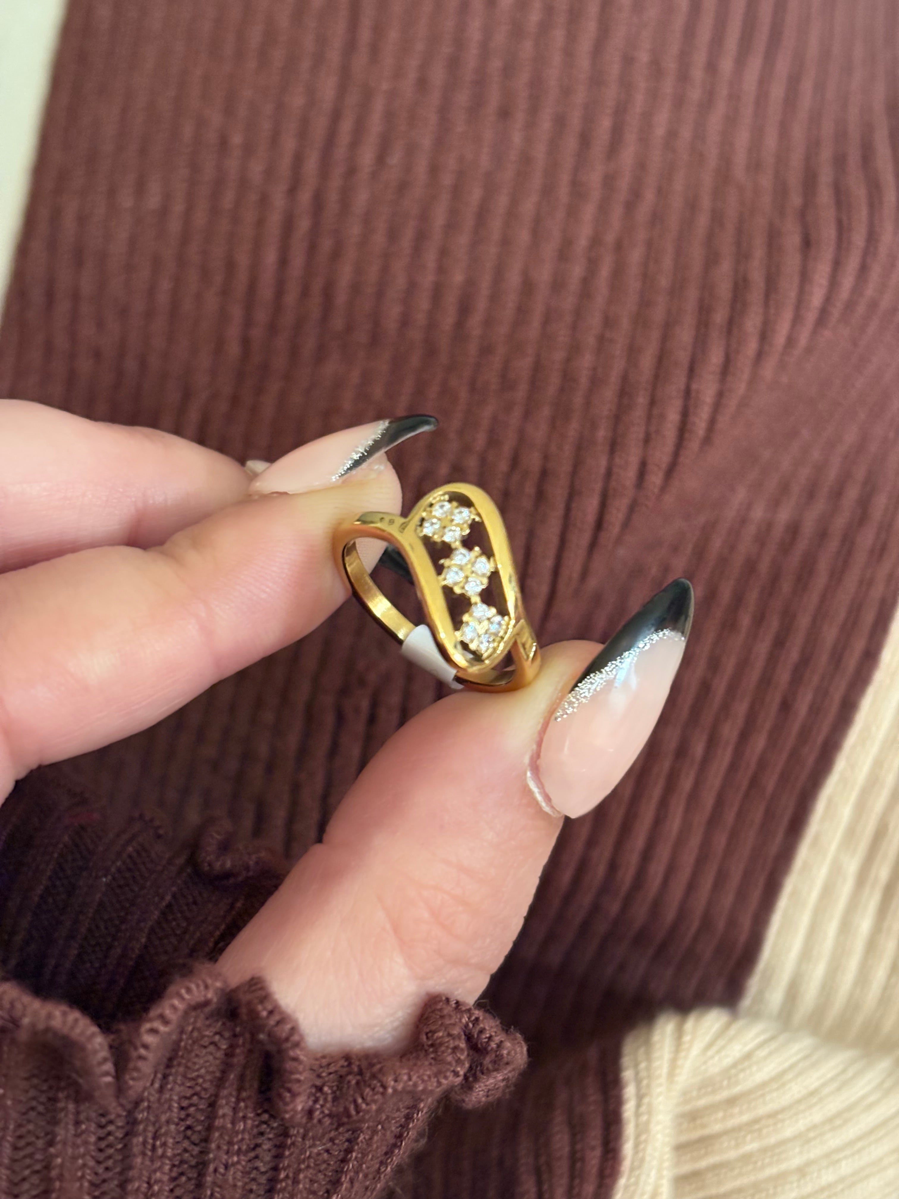 Posh ring