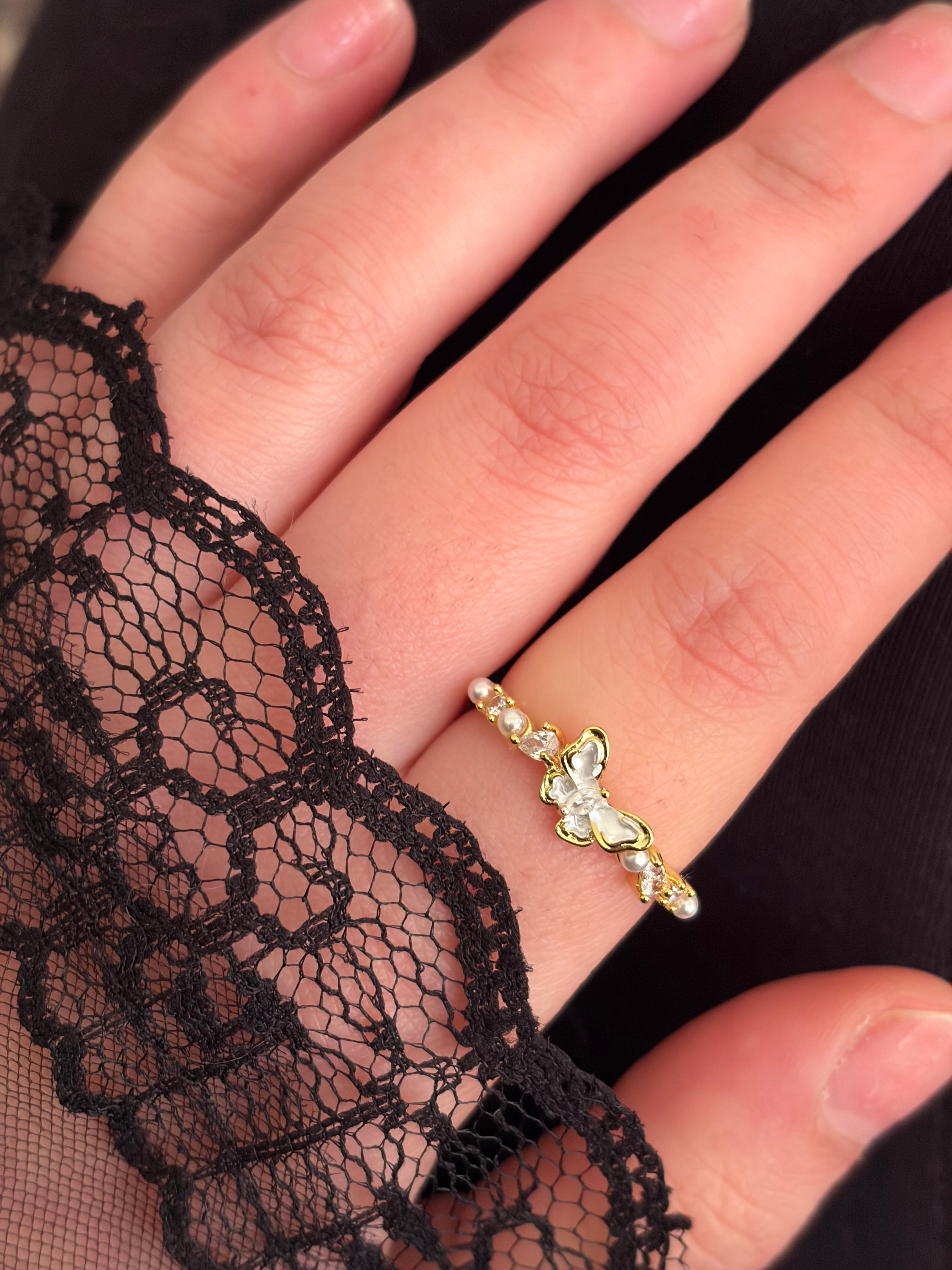 Butterfly ring