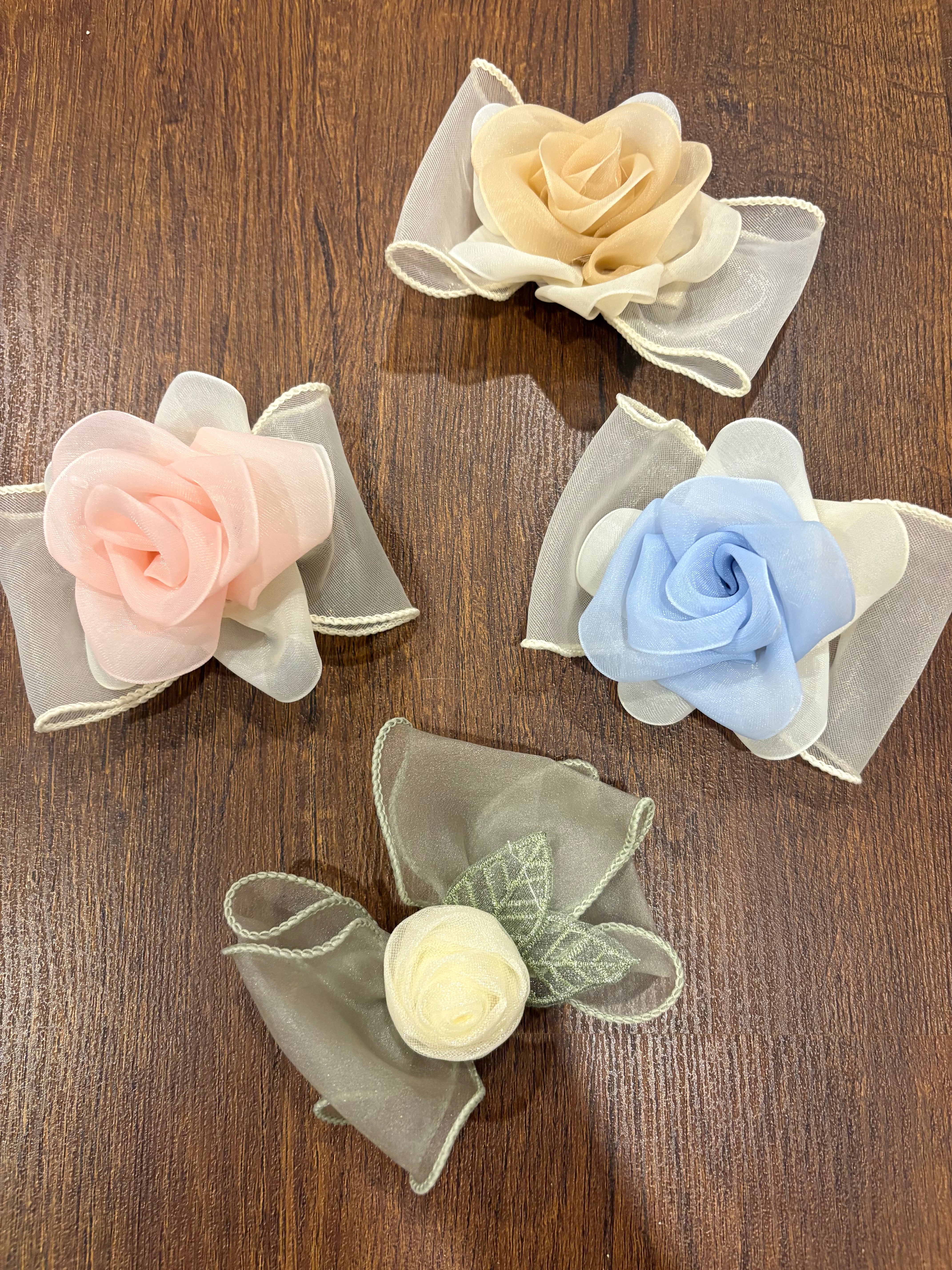 Rose bows