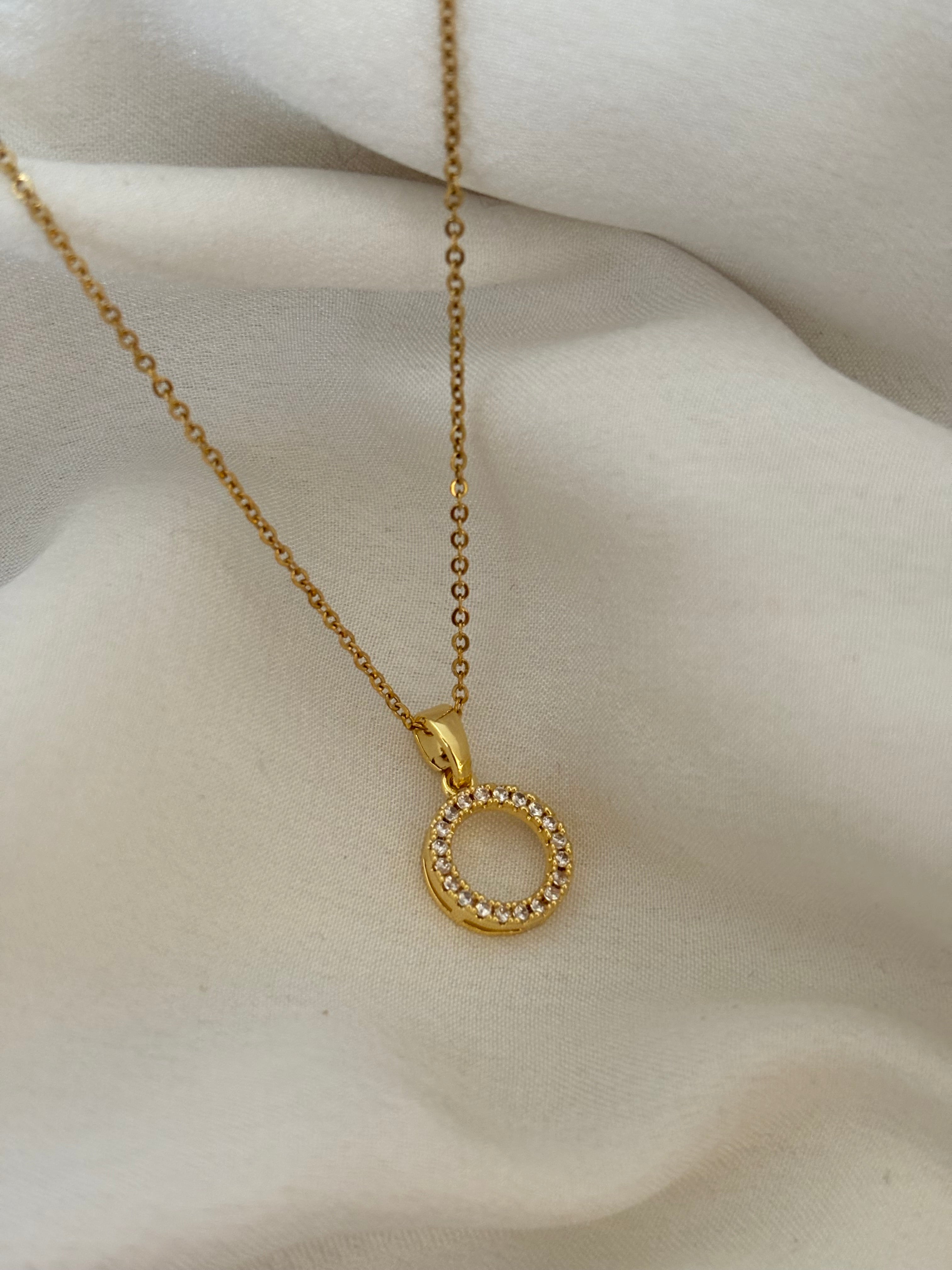 Circle necklace