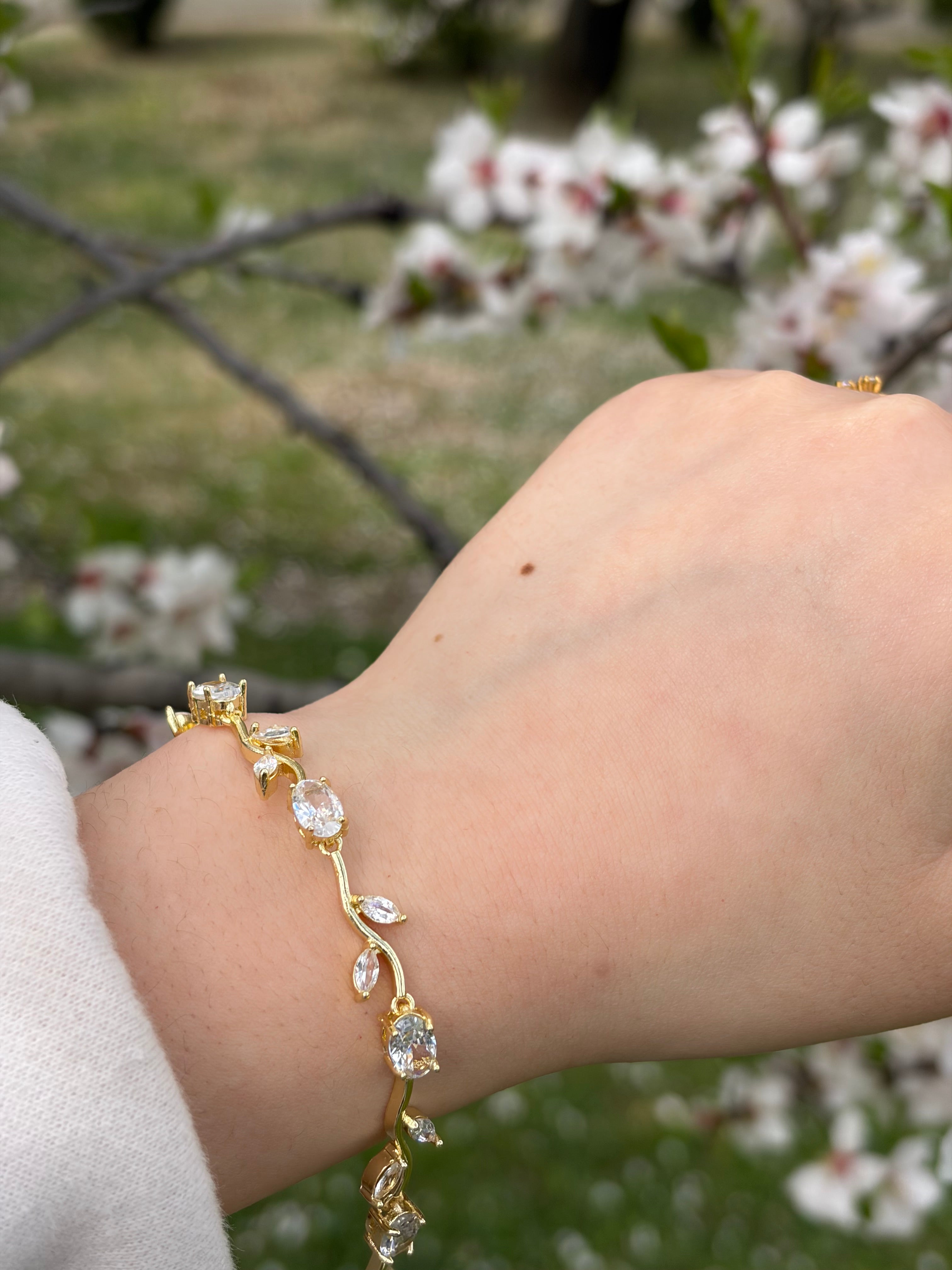 Tulip bracelet