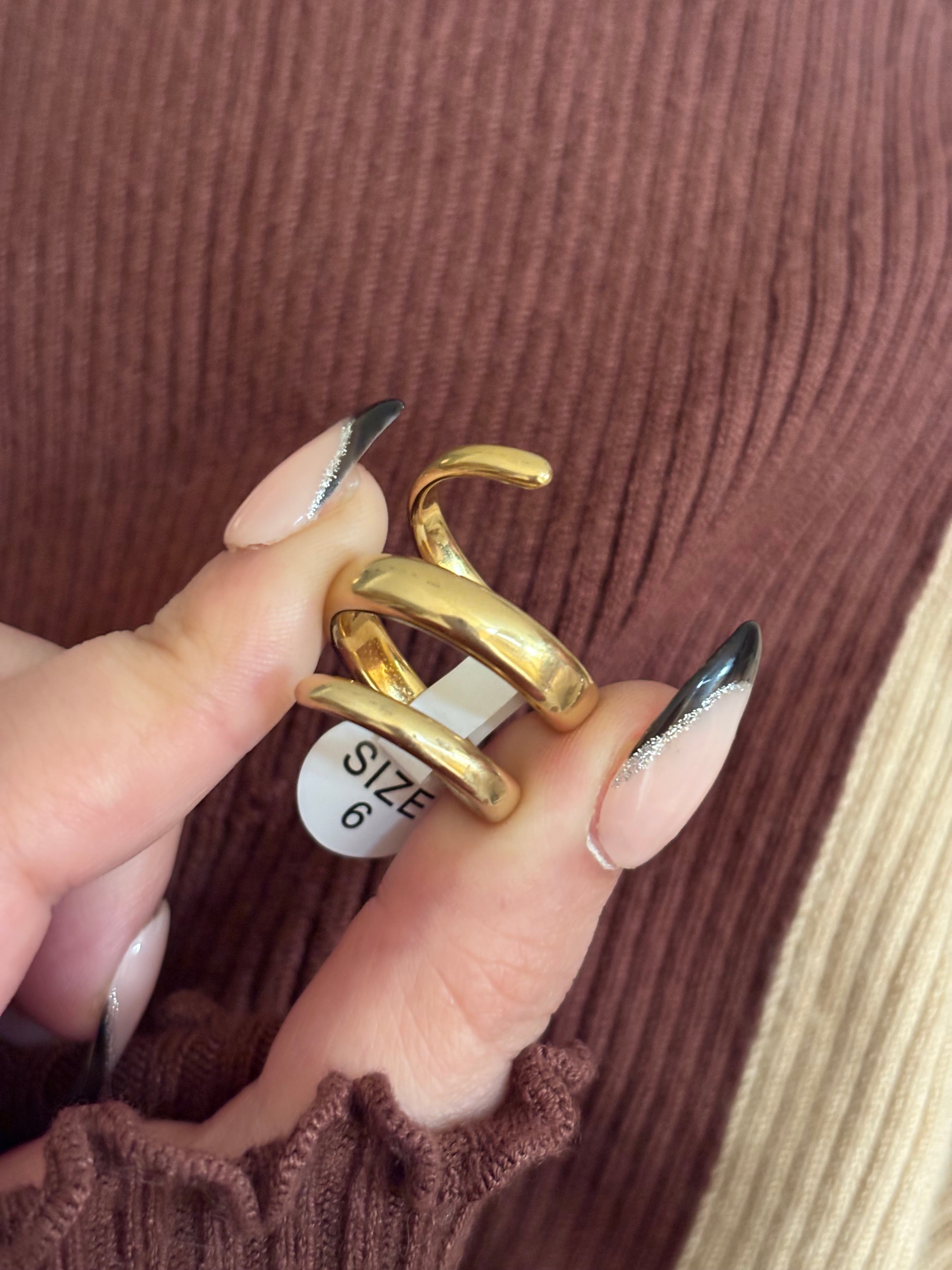 Swirl ring