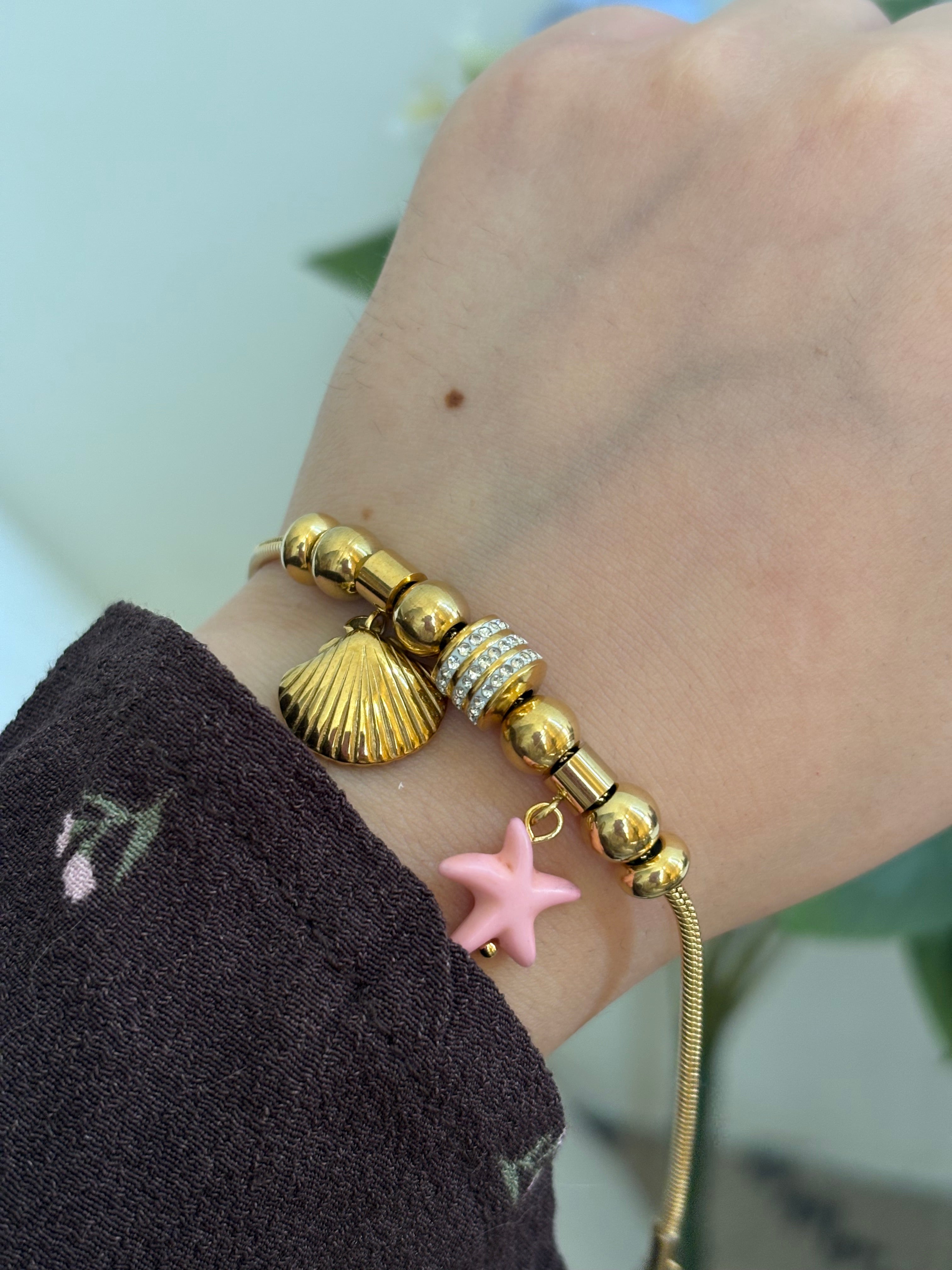 Pink star bracelet
