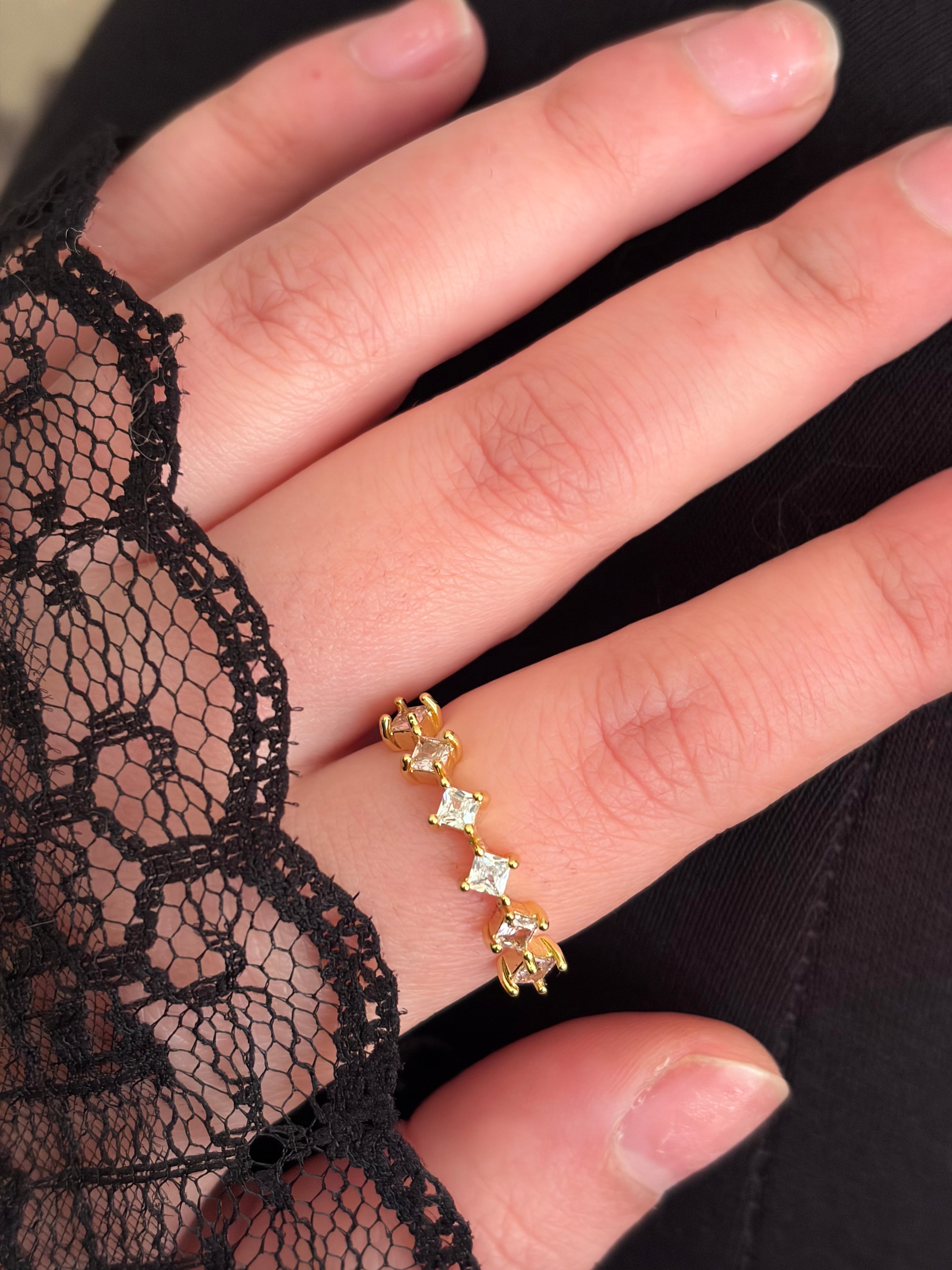 Twilight ring
