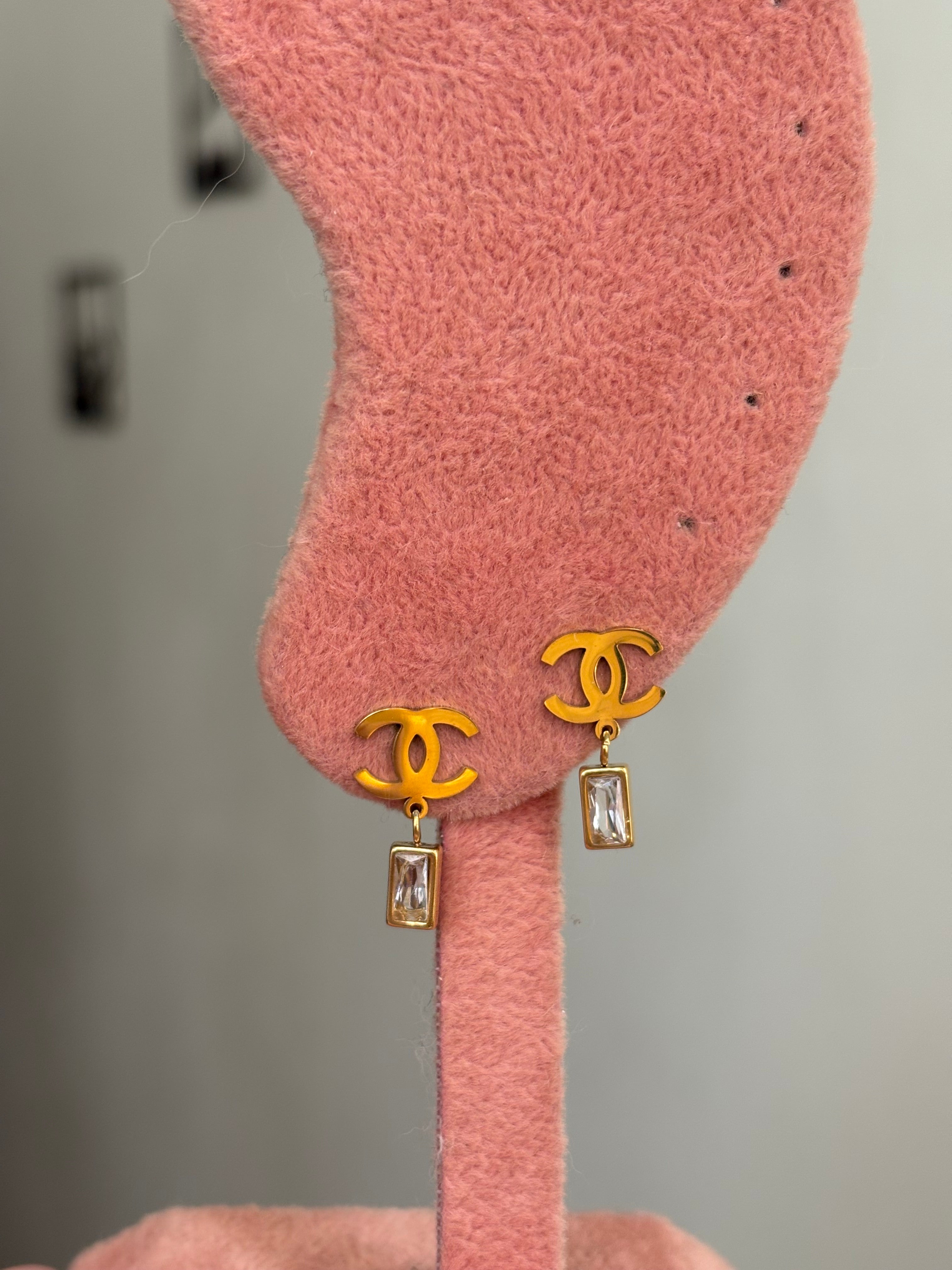 Cc earring