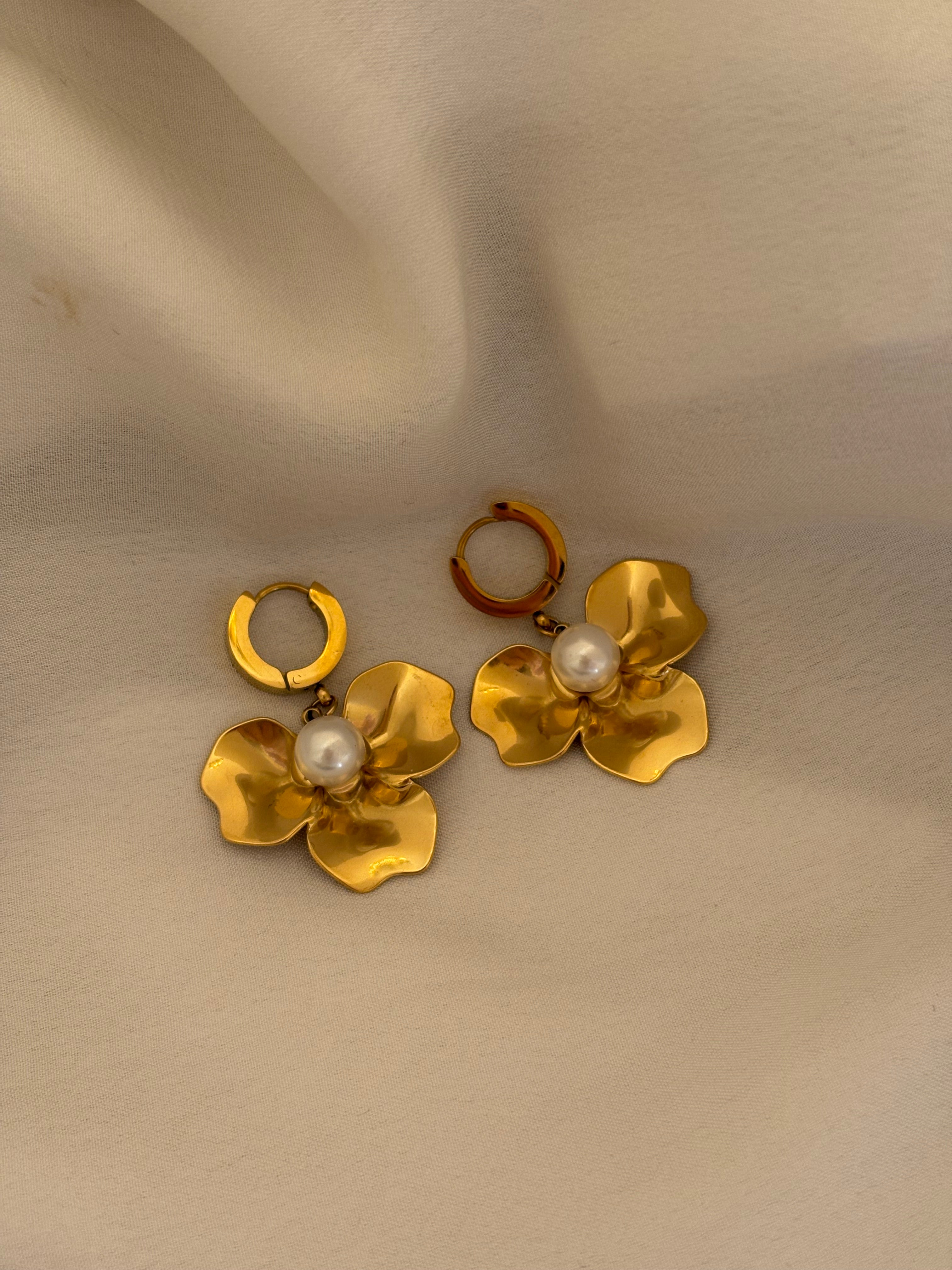 Flower earring