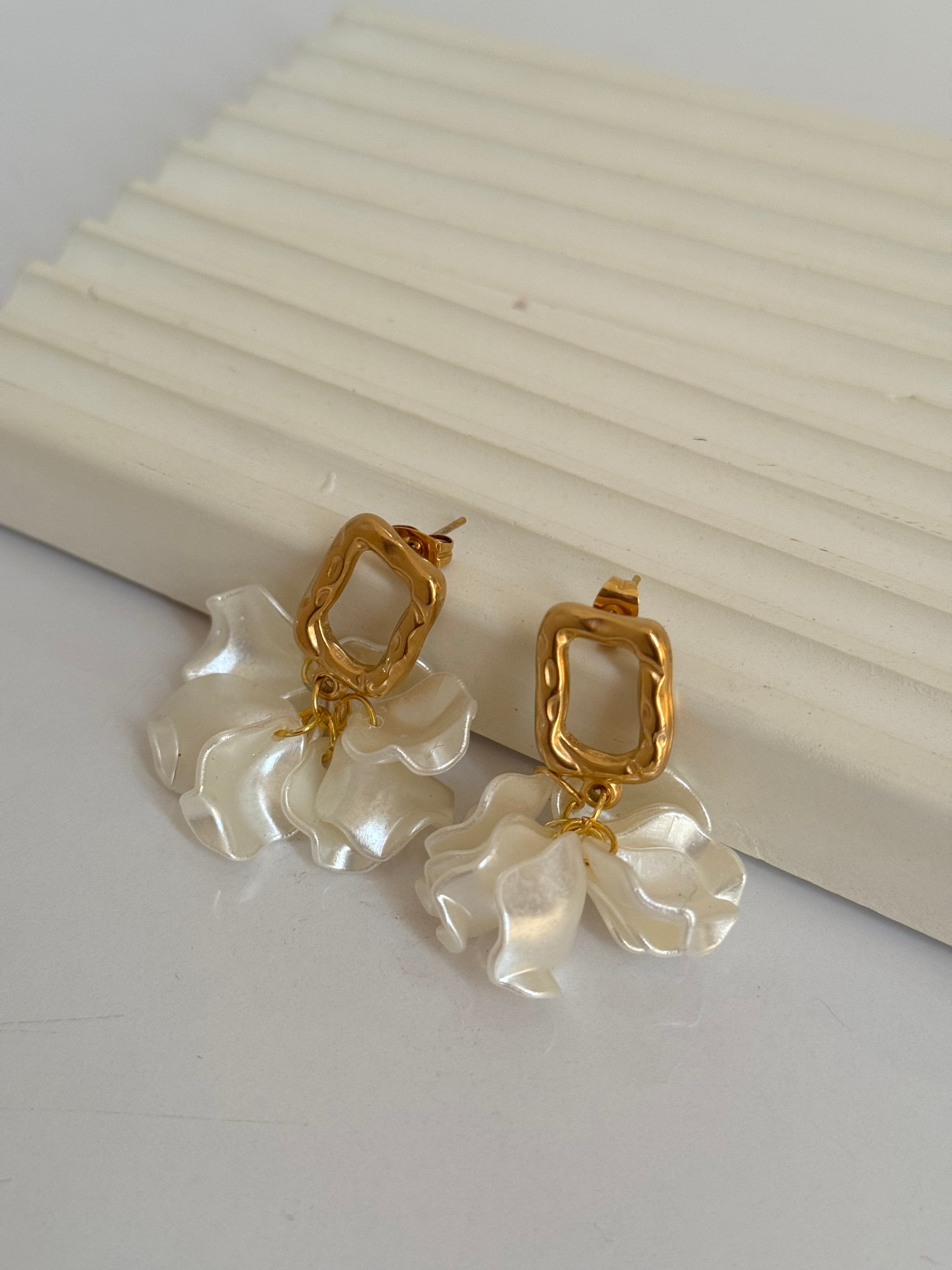 Square shell earring