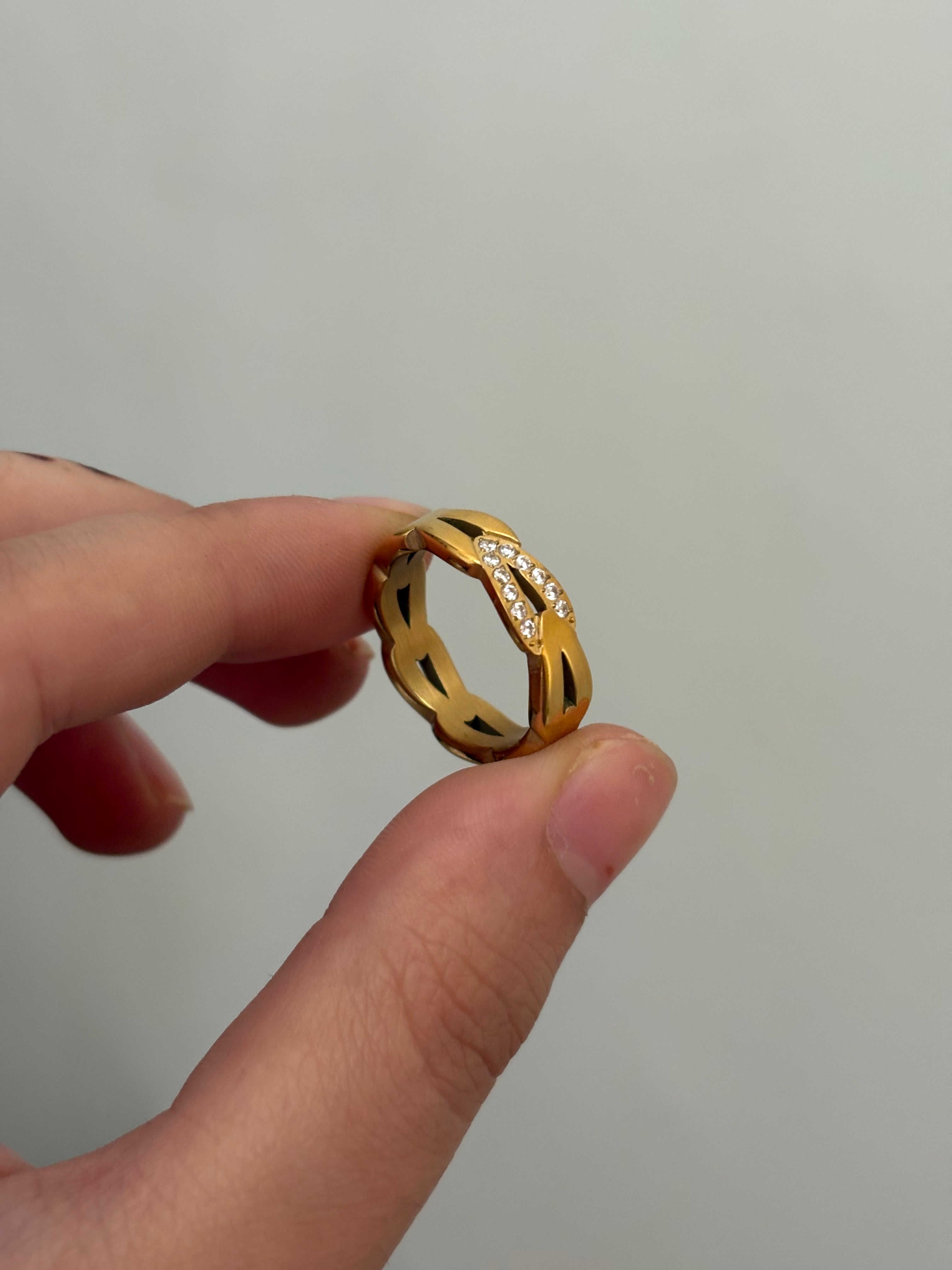 Daise ring
