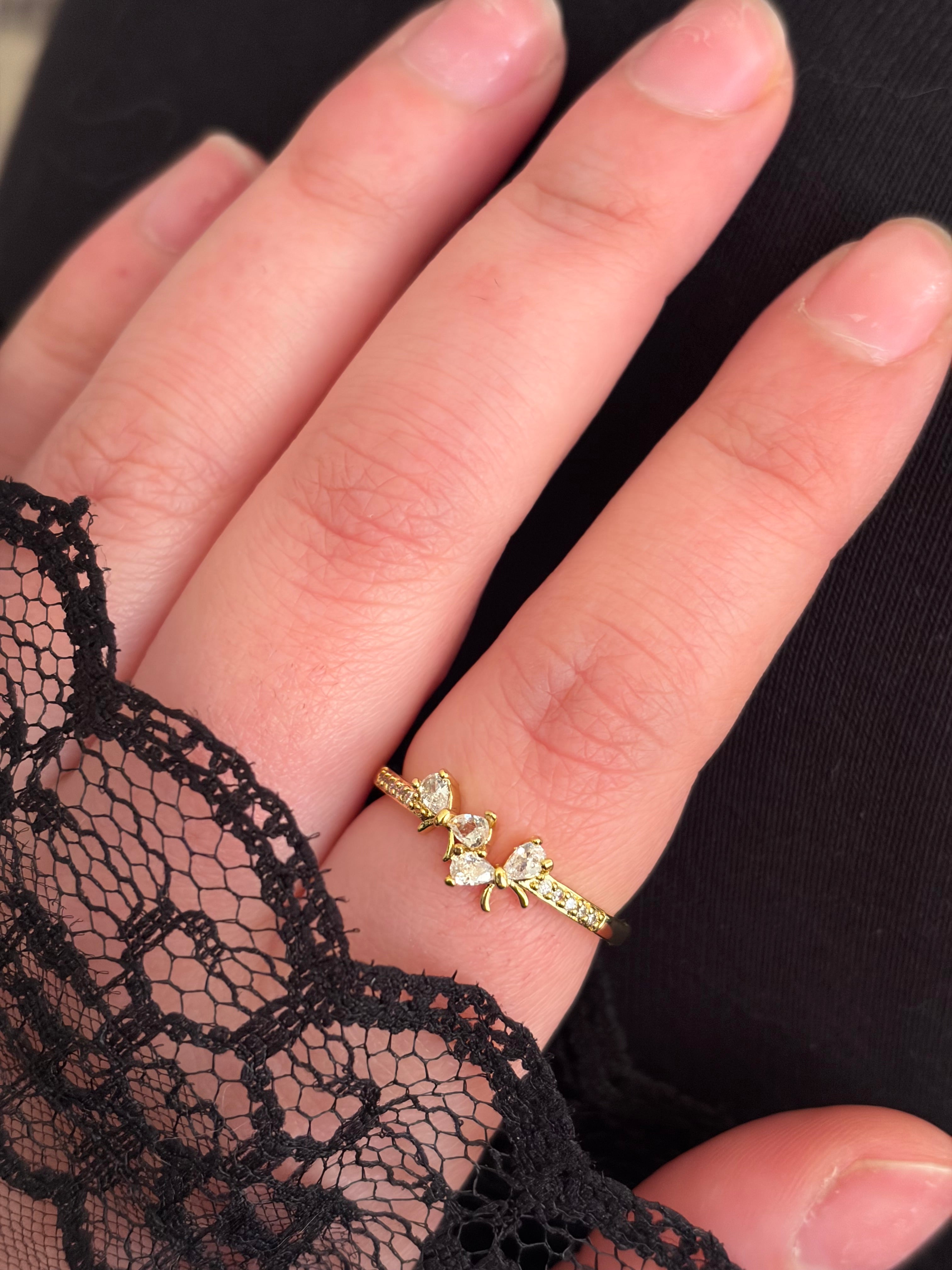 Double bow ring