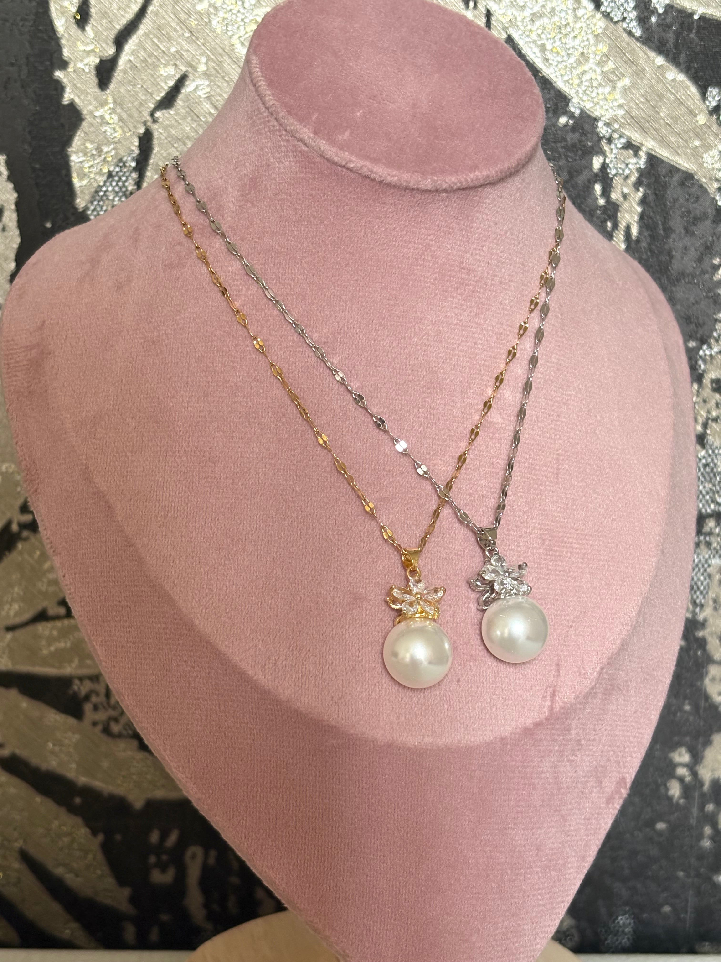 Cotton necklace