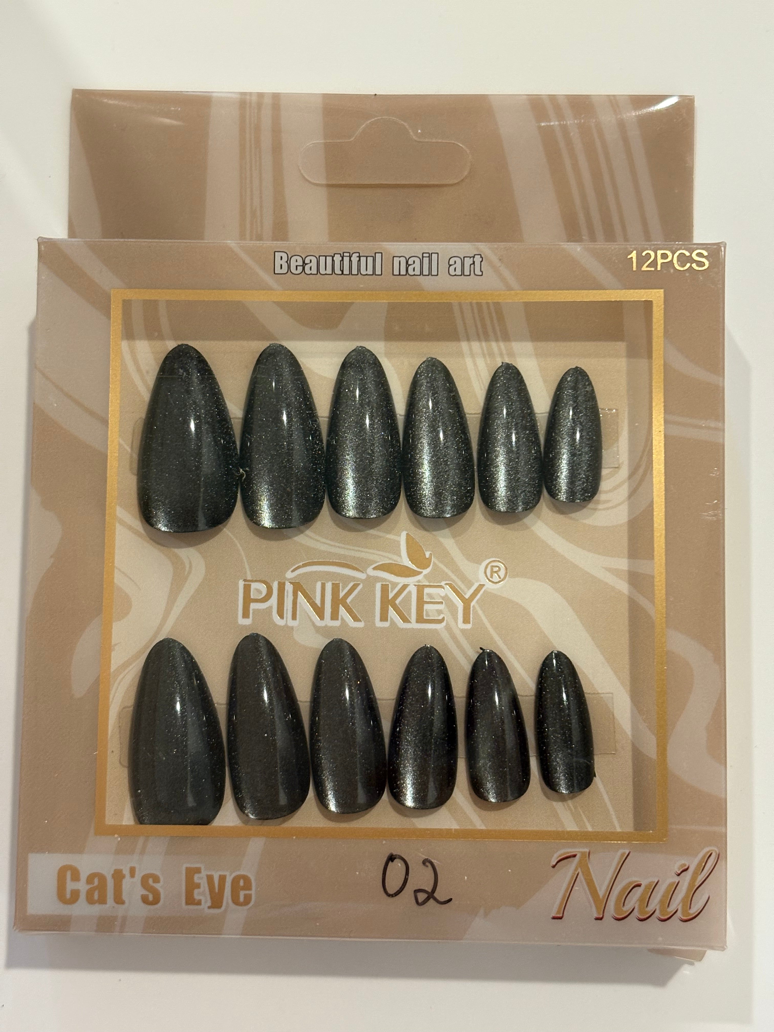 Dark cateye nails