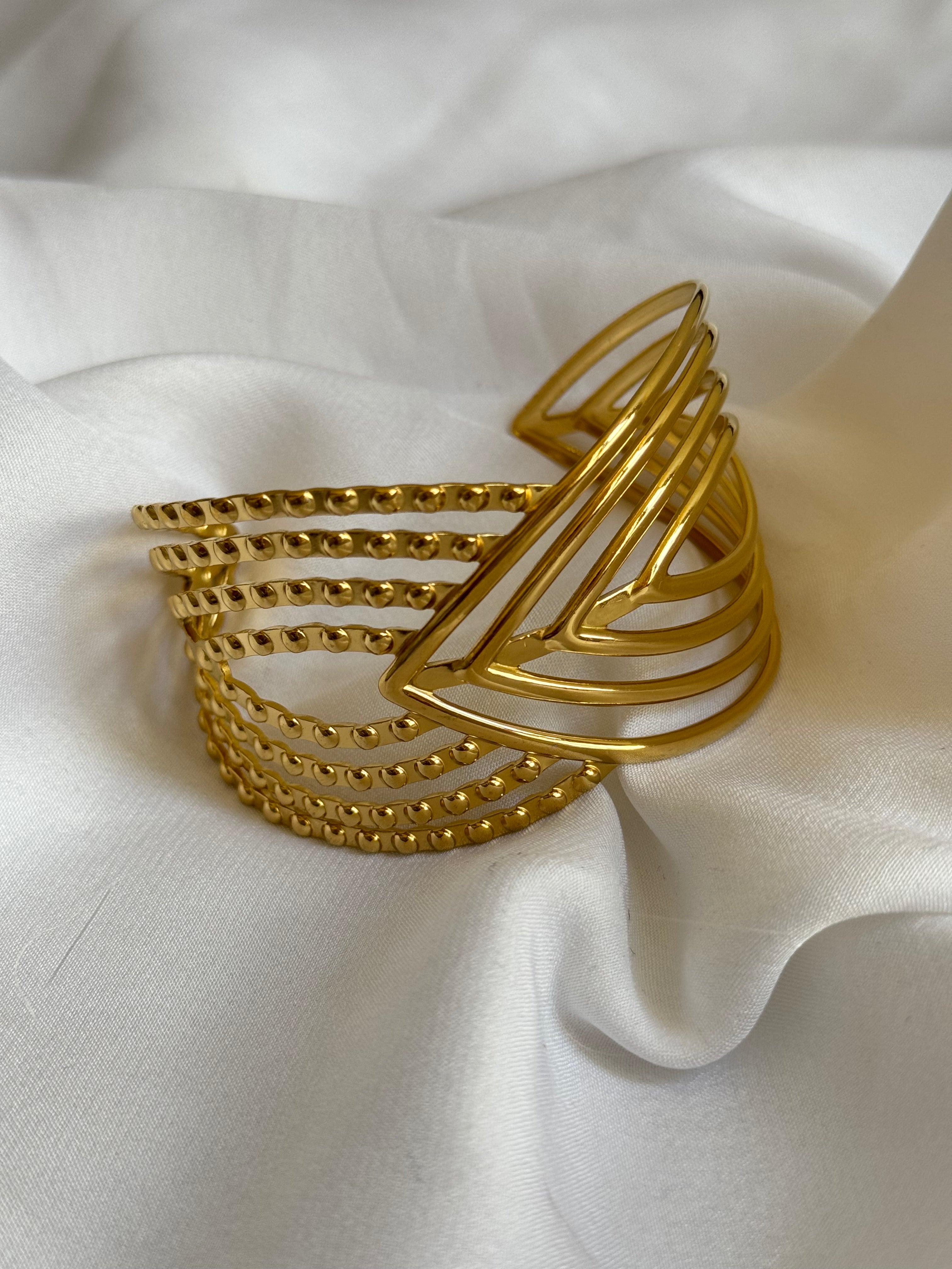 Crisscross cuff