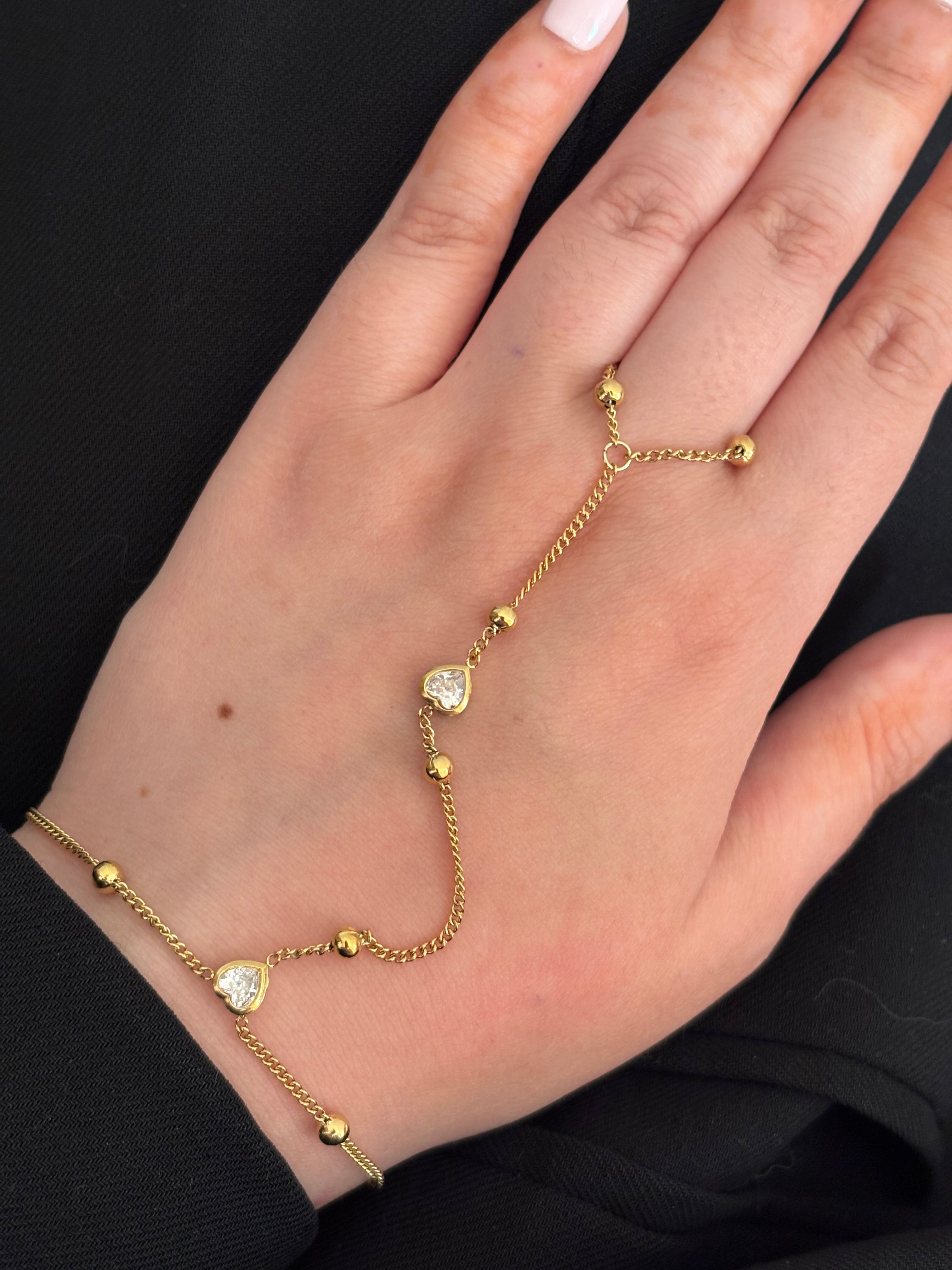 Heart handchain