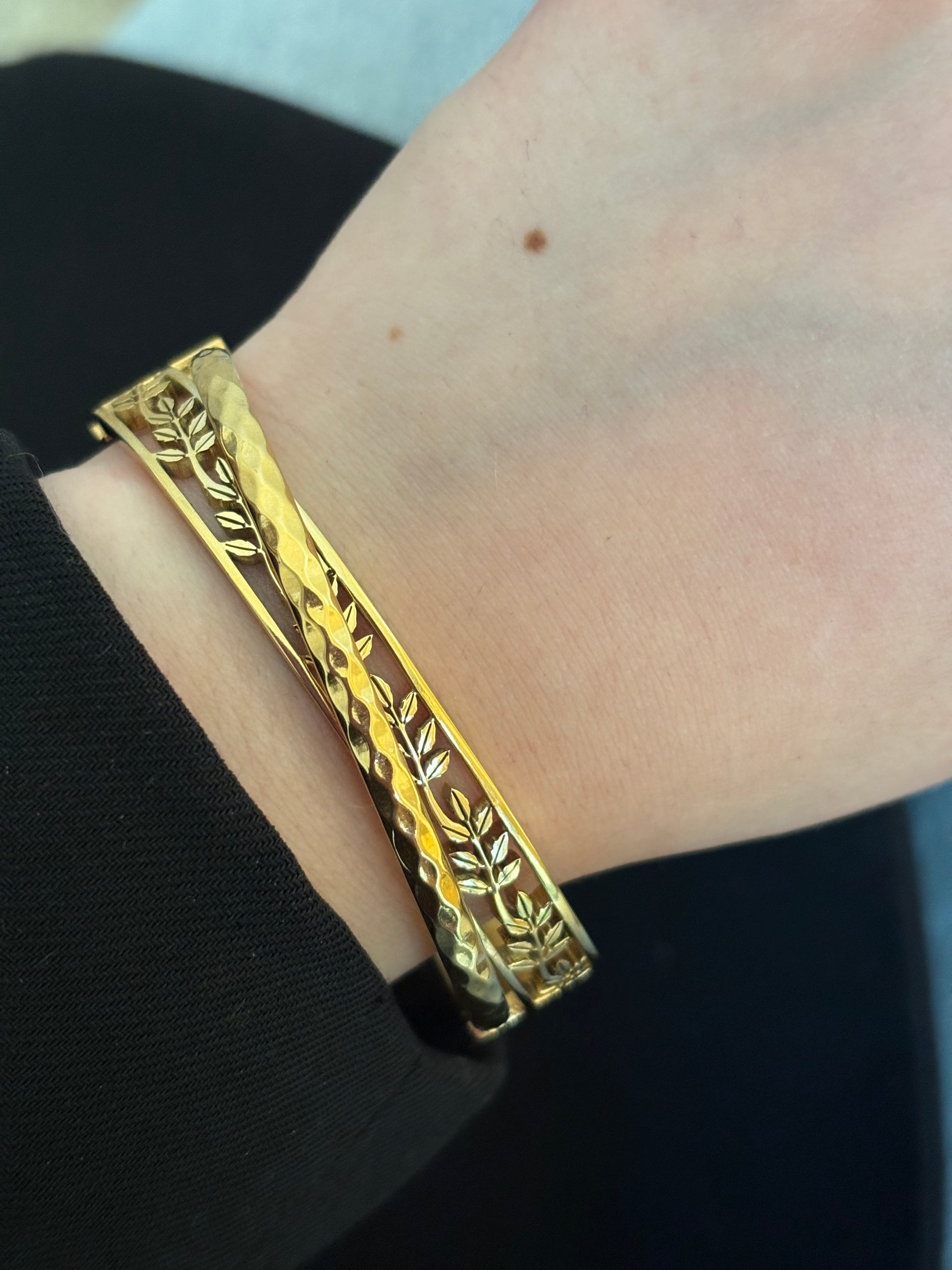 Leaf bracelet