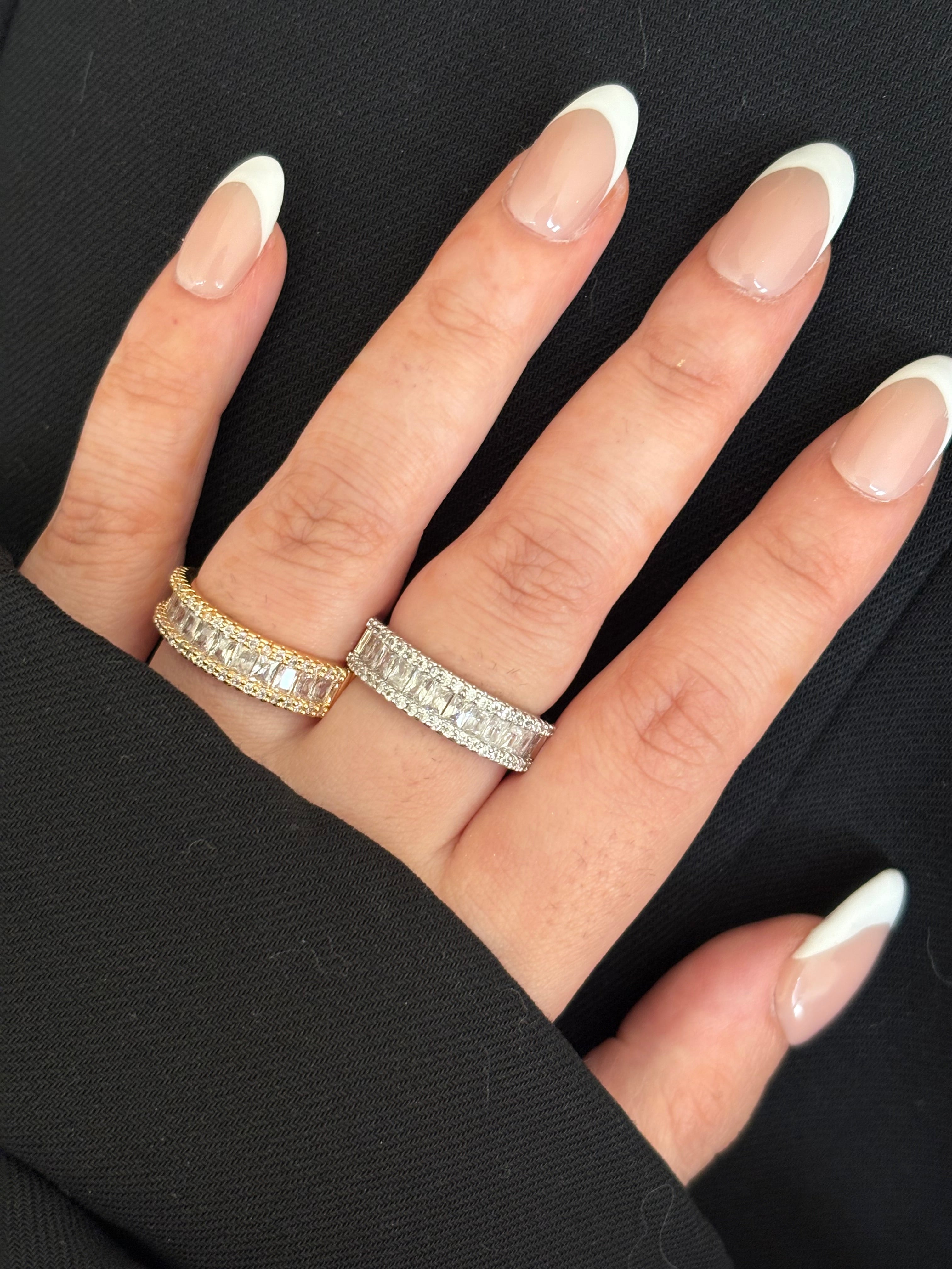 Band luxe ring