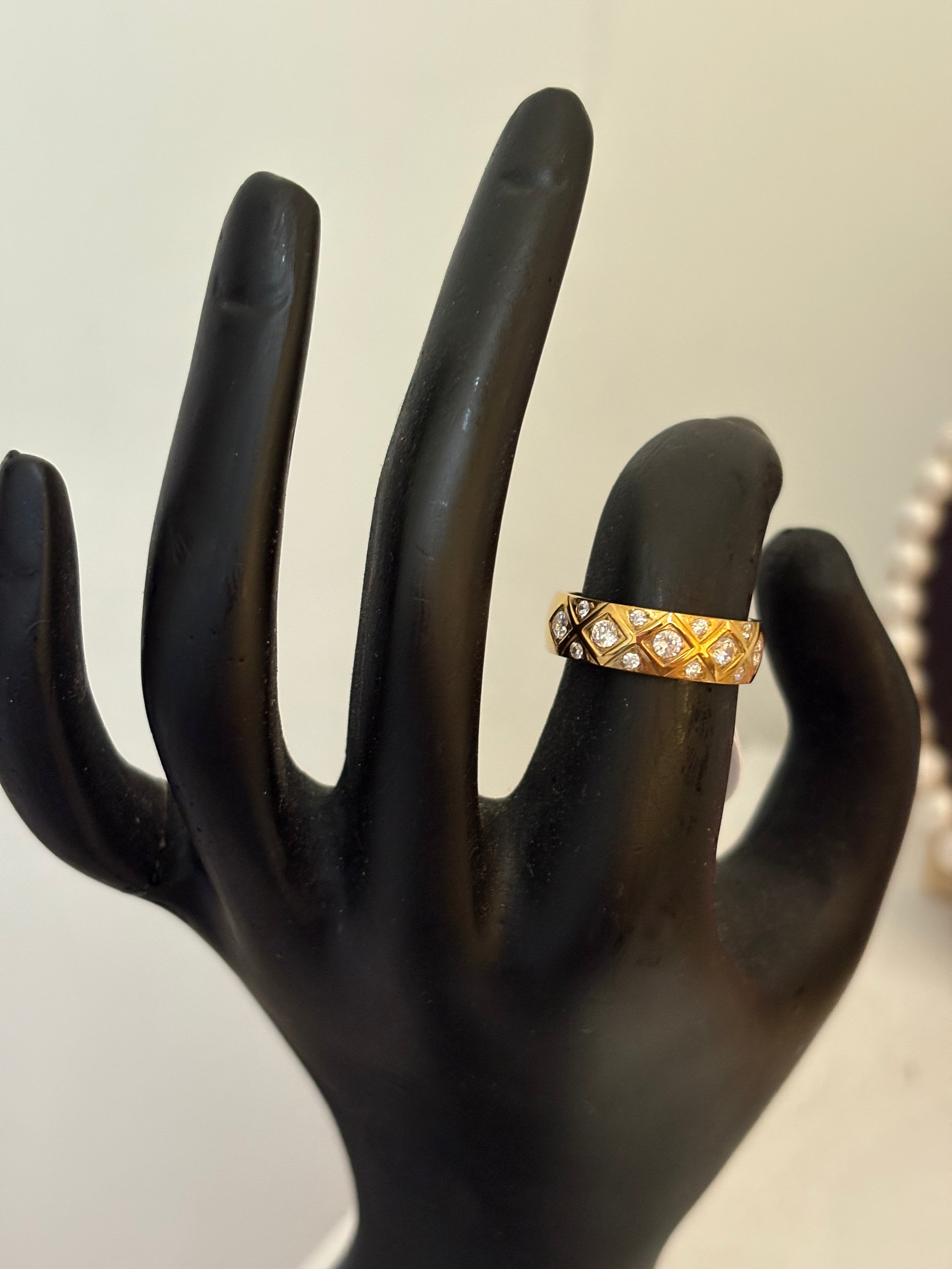 Lili ring